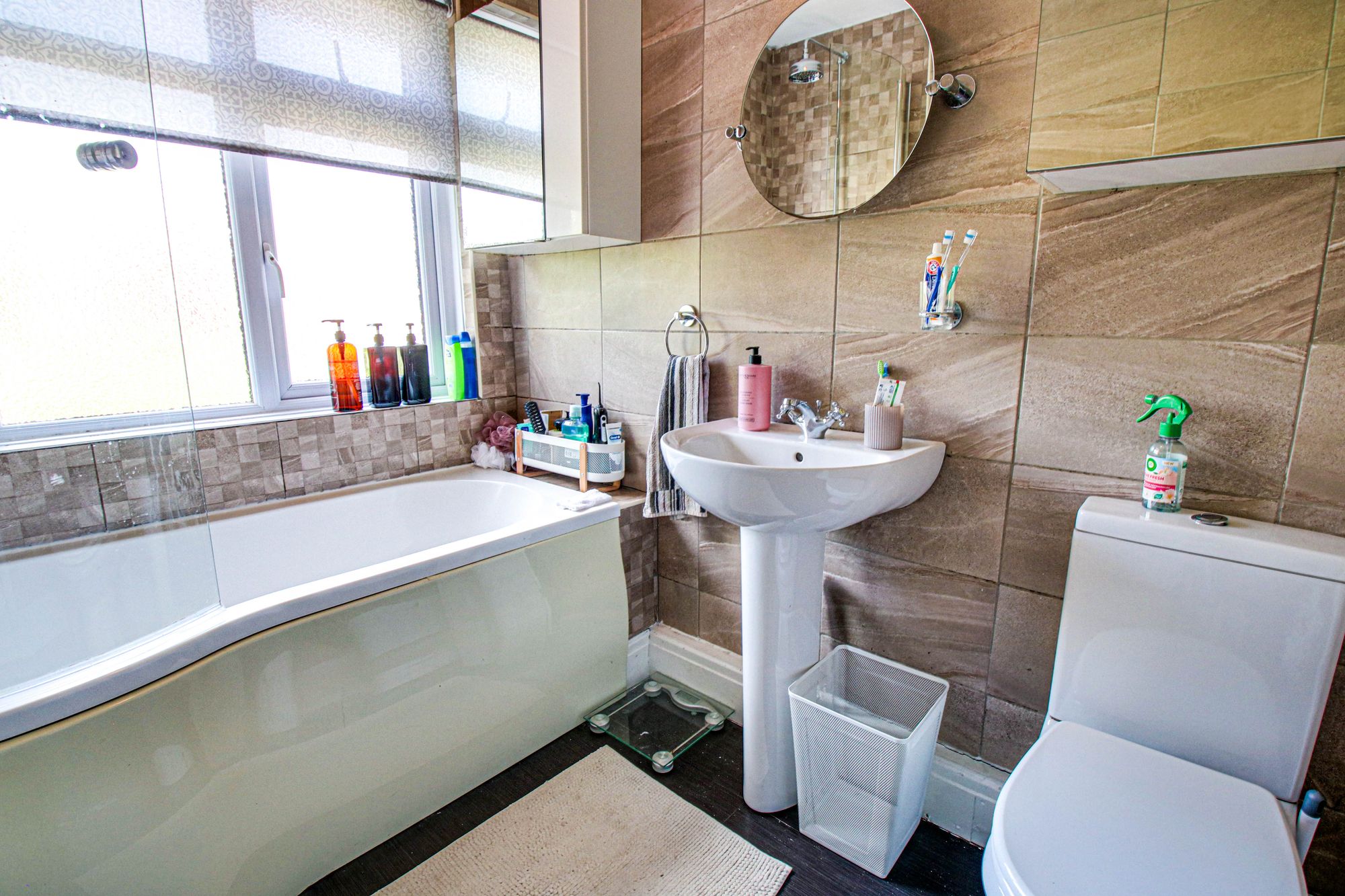 3 bed semi-detached house for sale in Kenmore Grove, Manchester  - Property Image 16