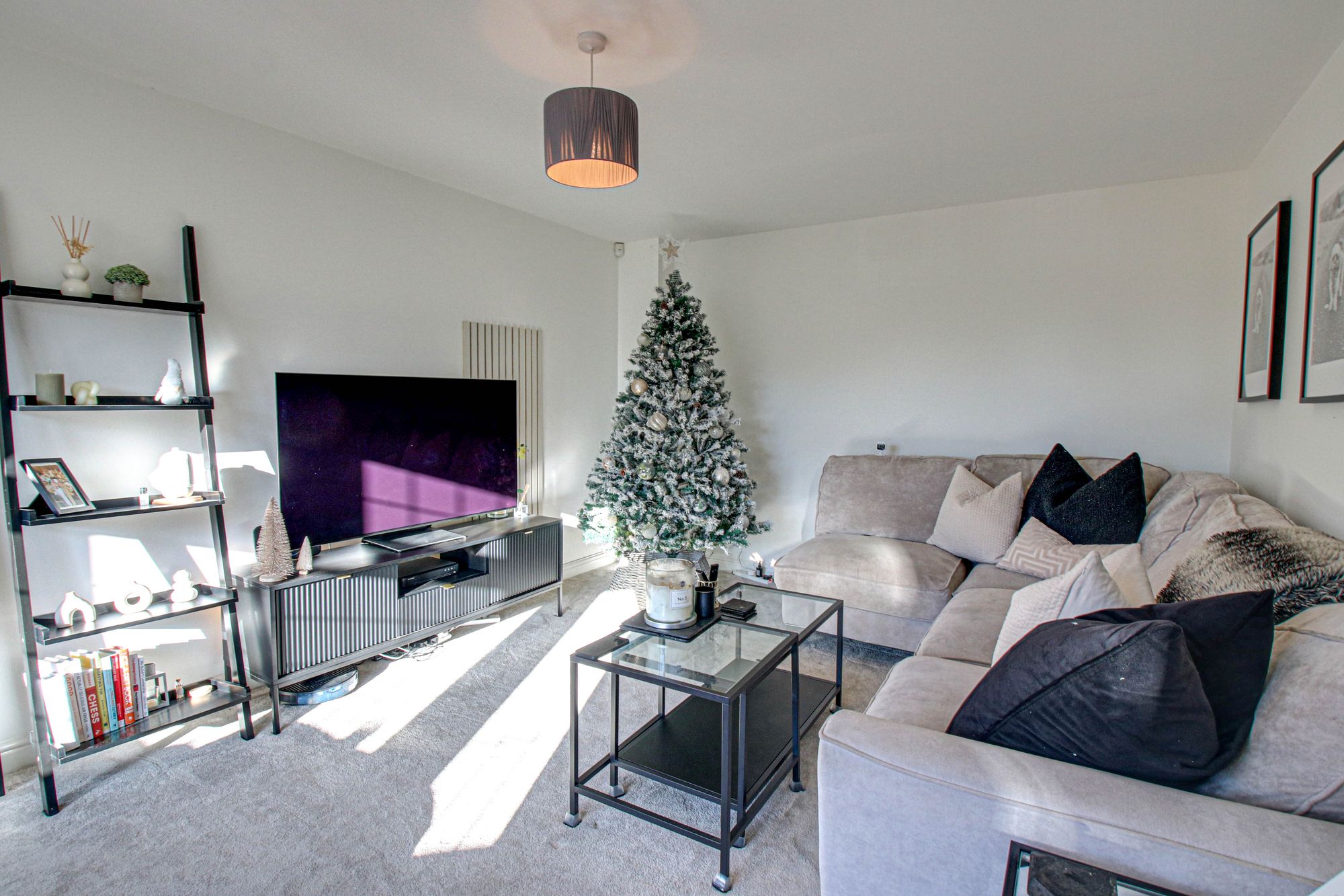 3 bed house for sale in Roseway Avenue, Cadishead, M44  - Property Image 2