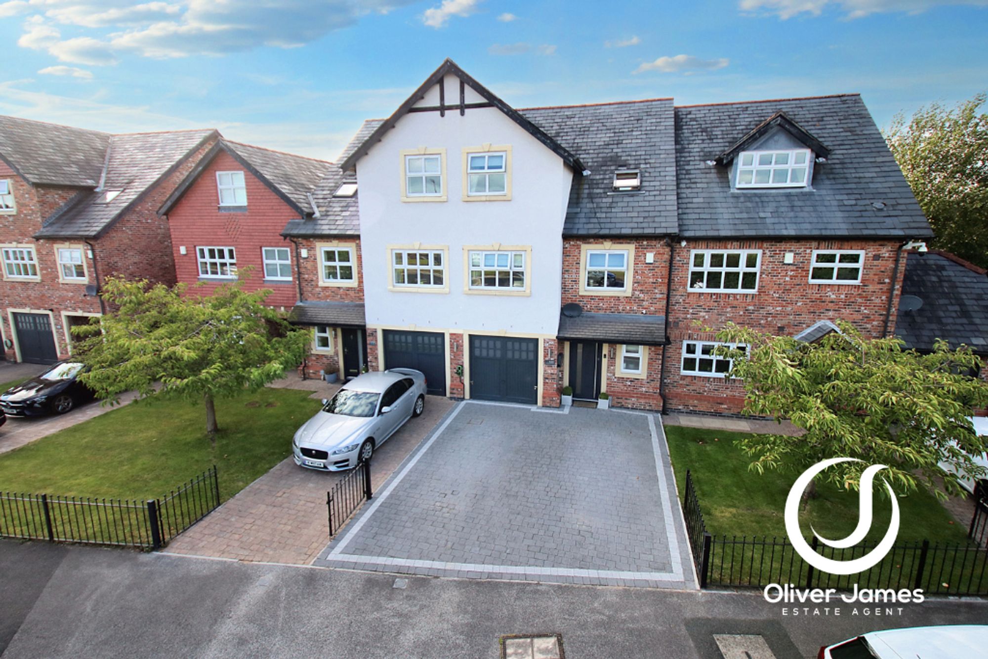 4 bed mid-terraced house for sale in Manchester Road, Warrington  - Property Image 1