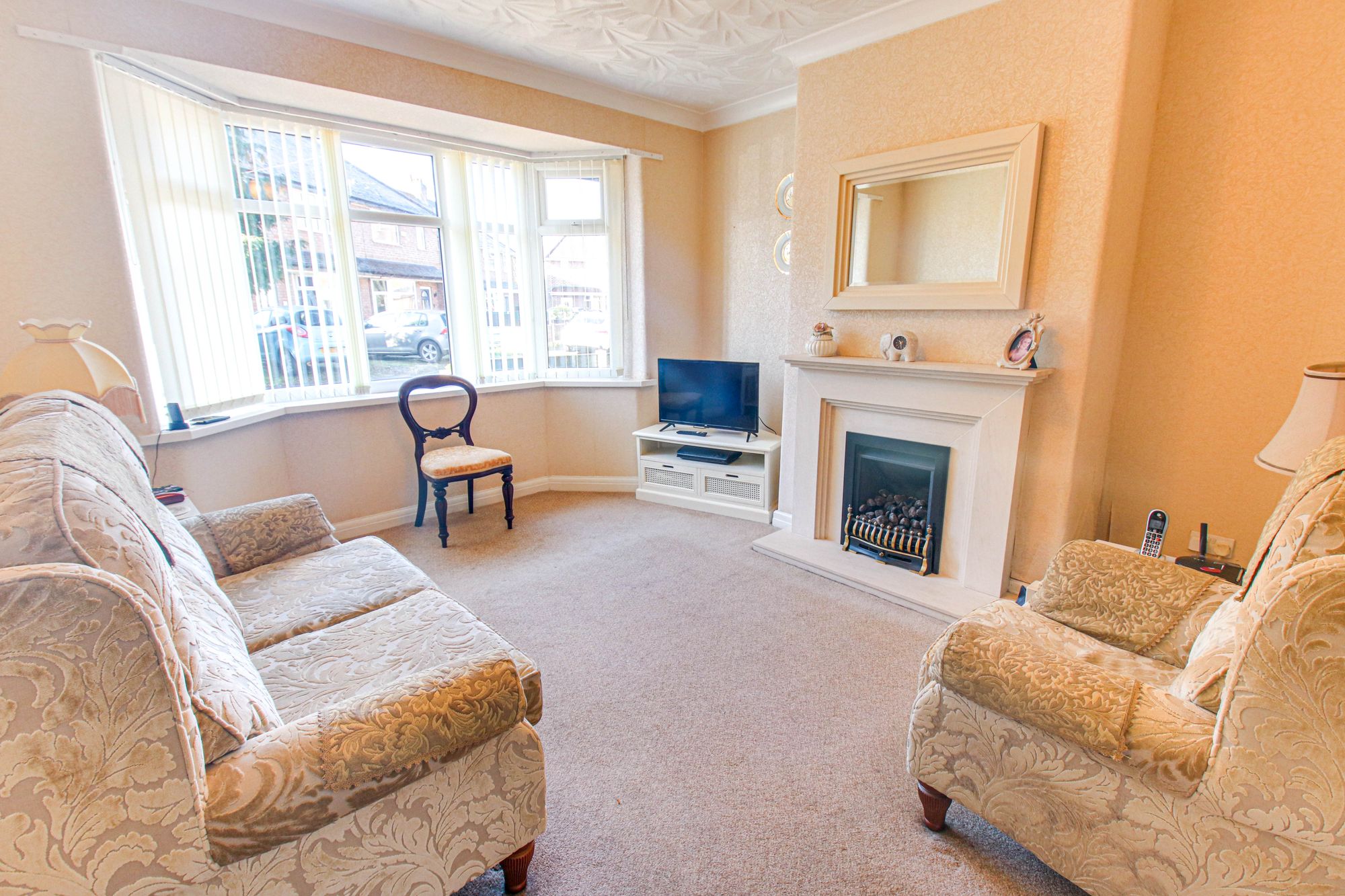 3 bed semi-detached house for sale in Chestnut Avenue, Manchester  - Property Image 2