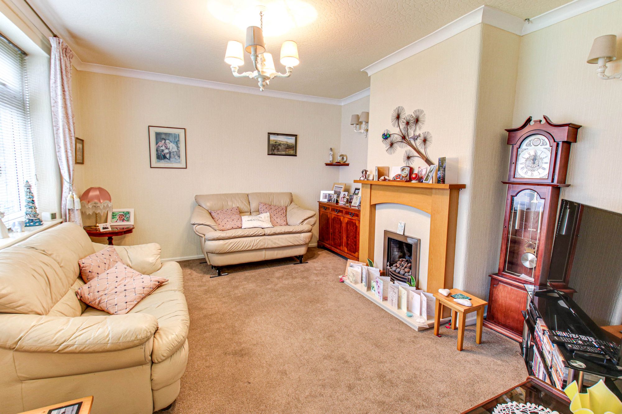 3 bed mid-terraced house for sale in Buckingham Road, Manchester  - Property Image 2