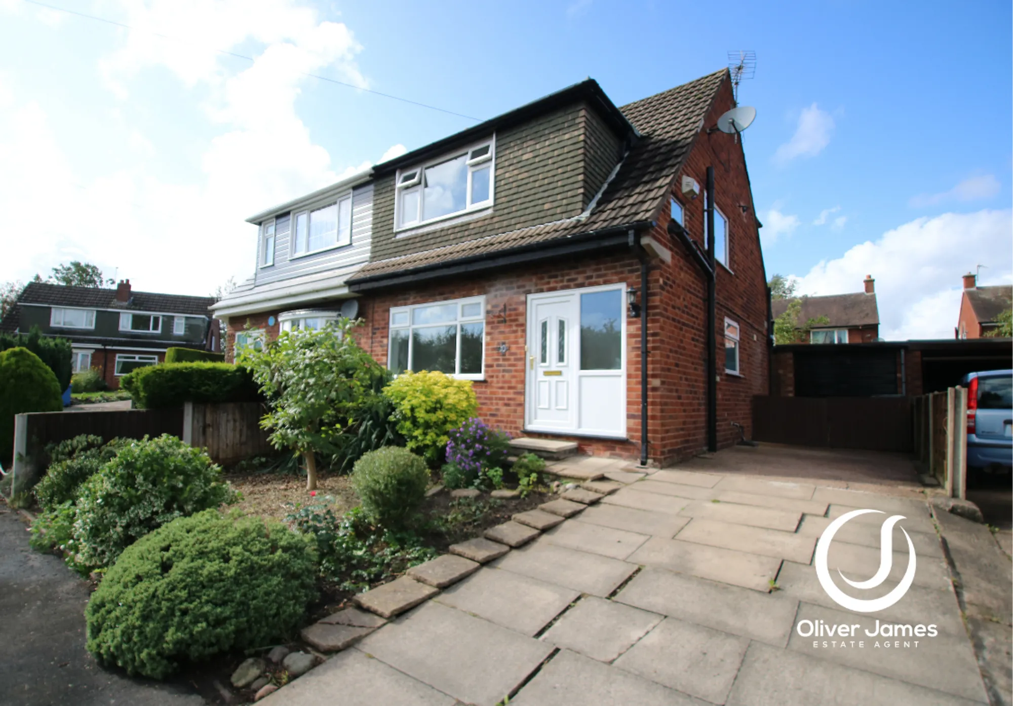 3 bed semi-detached house for sale in Glen Close, Warrington  - Property Image 1