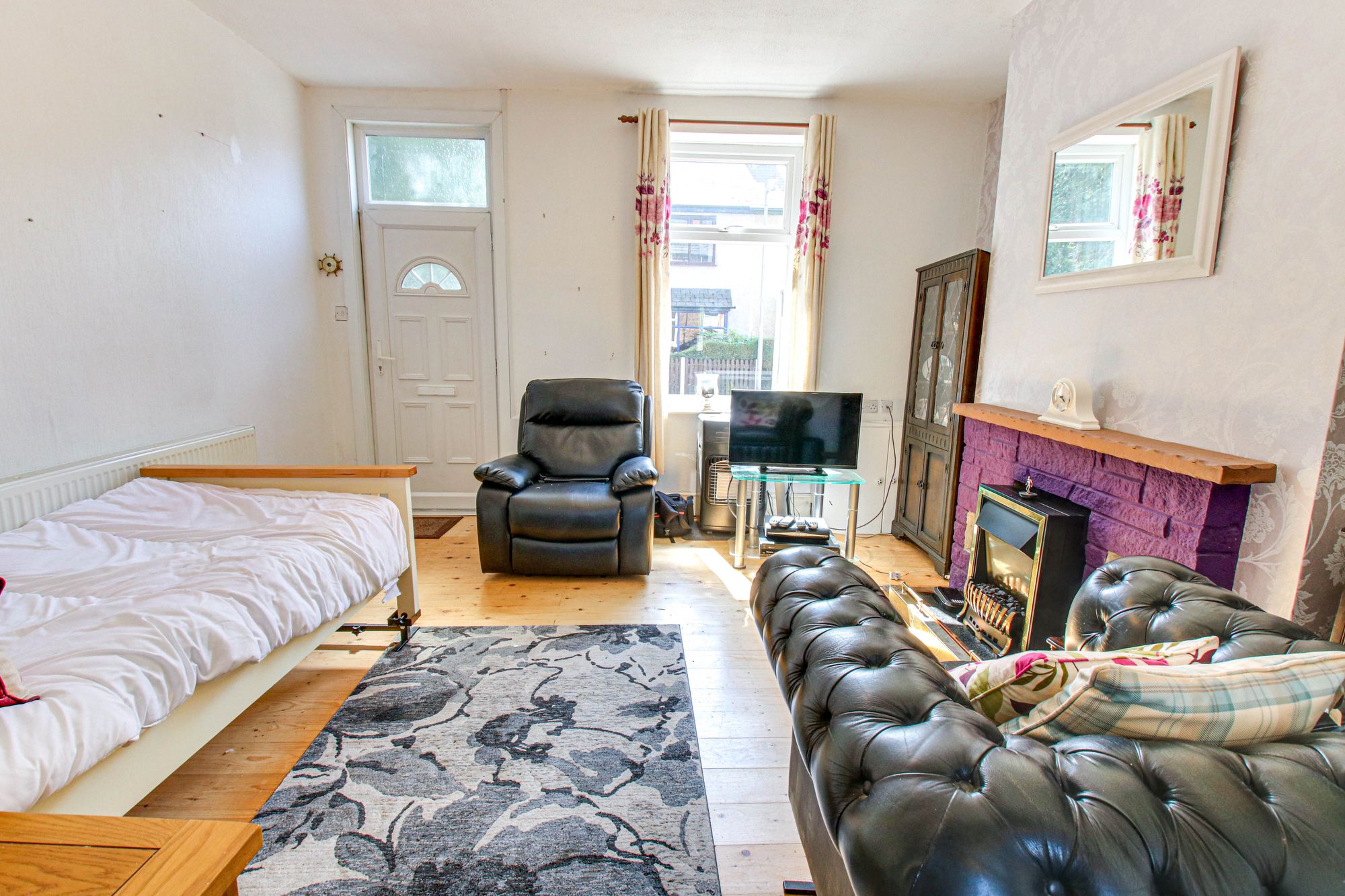 2 bed house for sale in Lytherton Avenue, Manchester  - Property Image 3