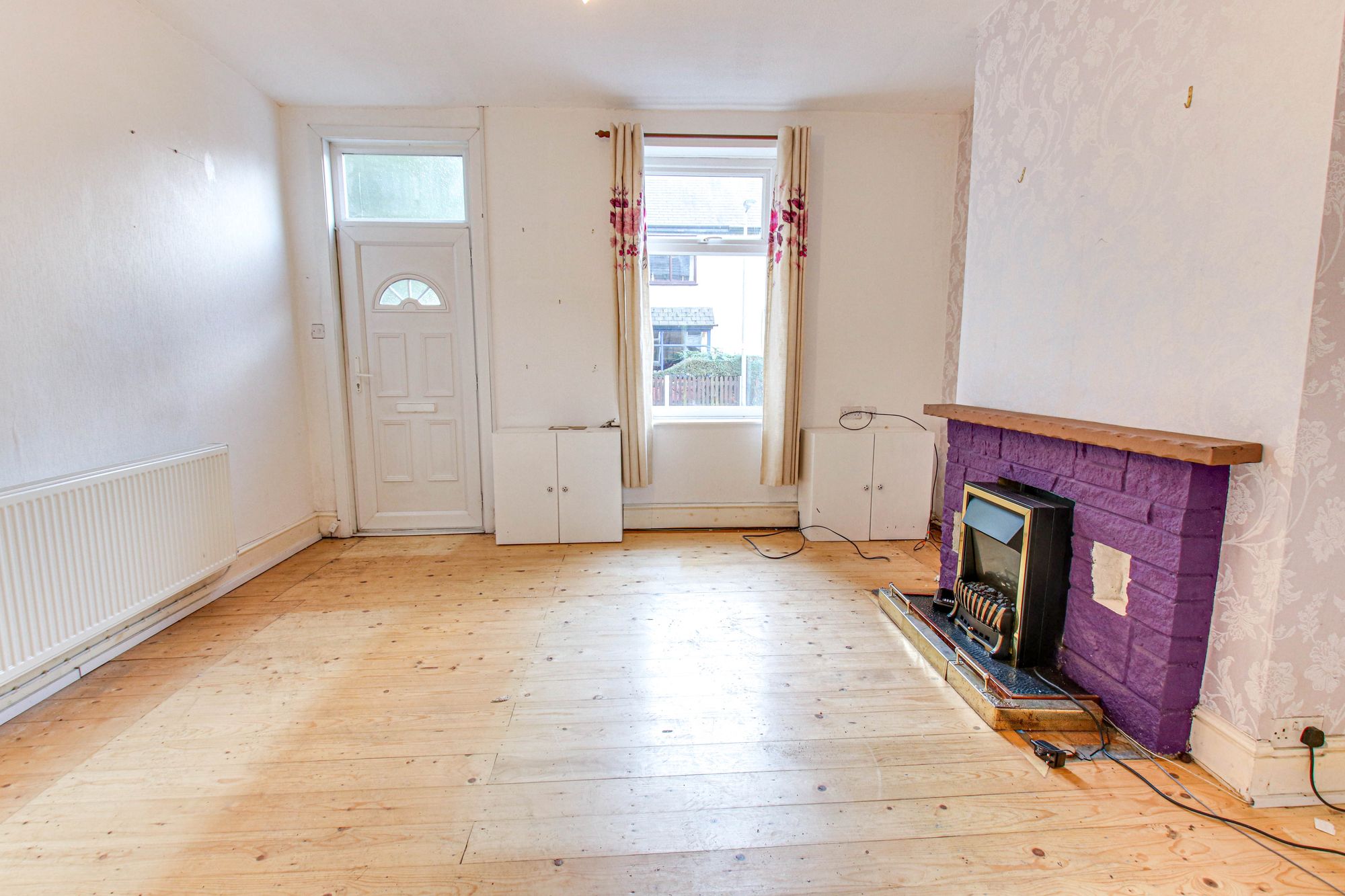 2 bed end of terrace house for sale in Lytherton Avenue, Manchester  - Property Image 3