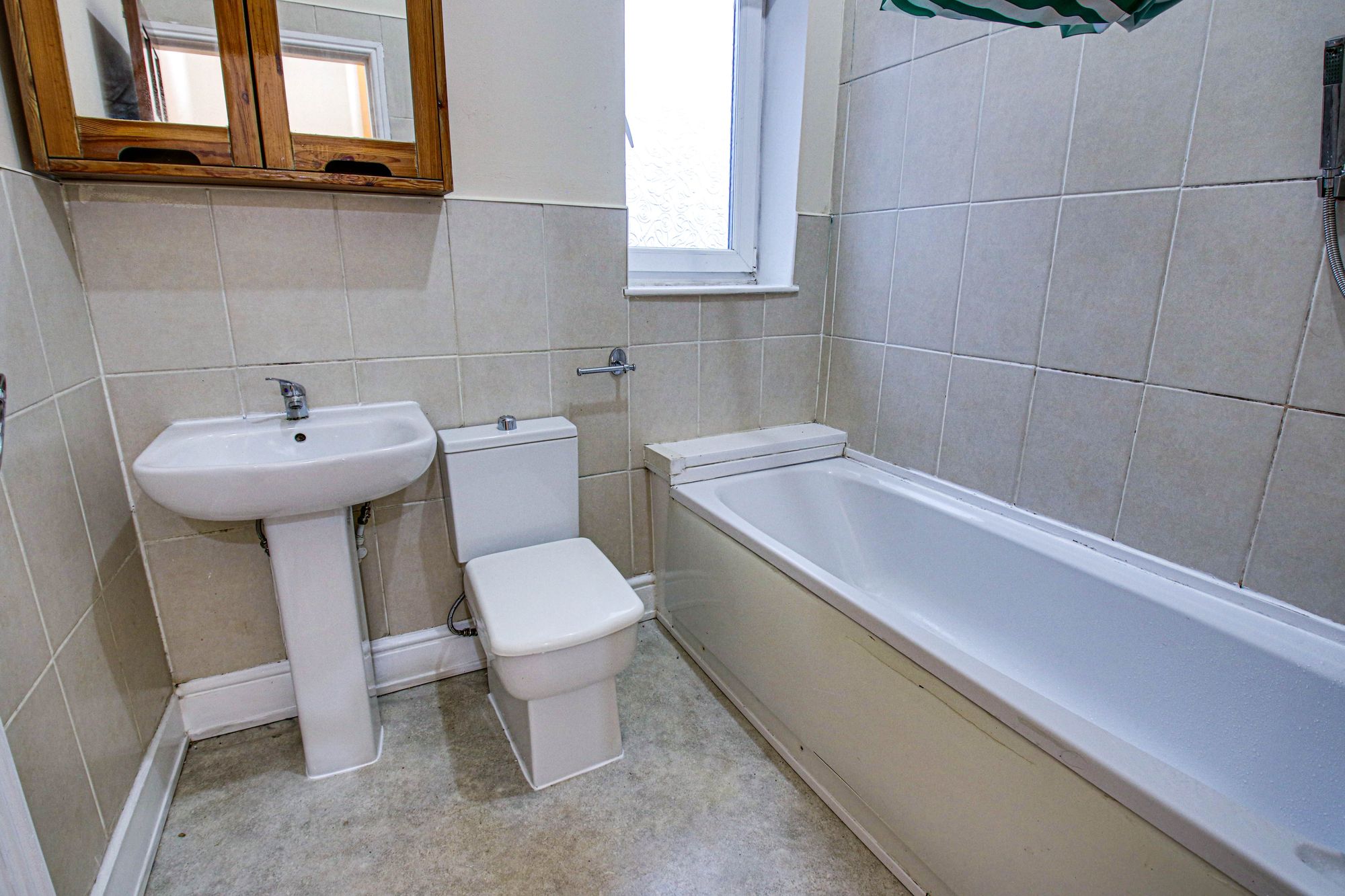 2 bed semi-detached house to rent in Liverpool Road, Manchester  - Property Image 8