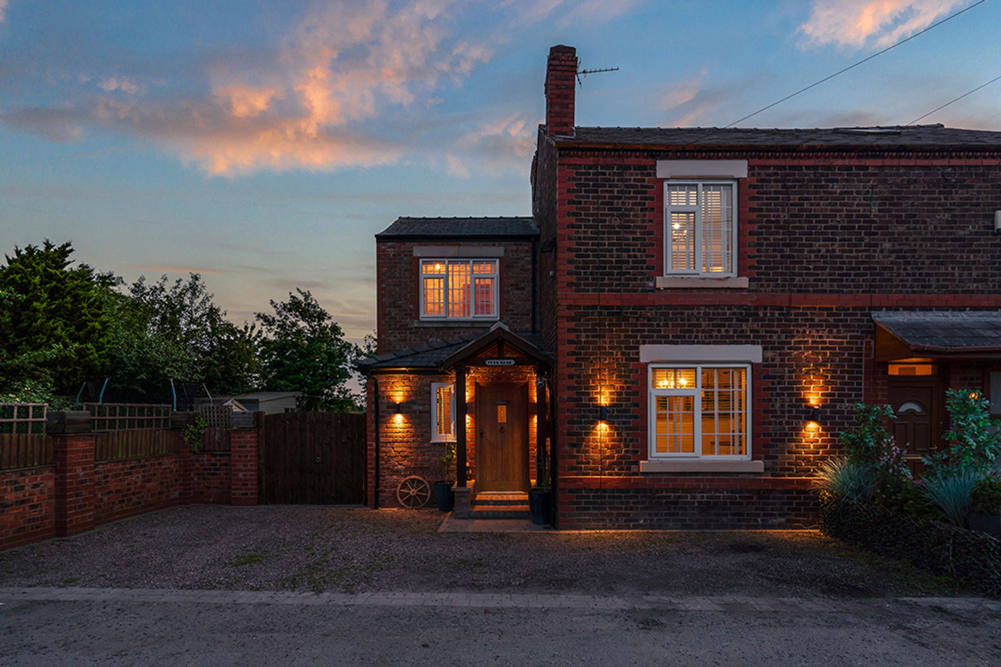 4 bed semi-detached cottage for sale in Holly Bush Lane, Warrington  - Property Image 1