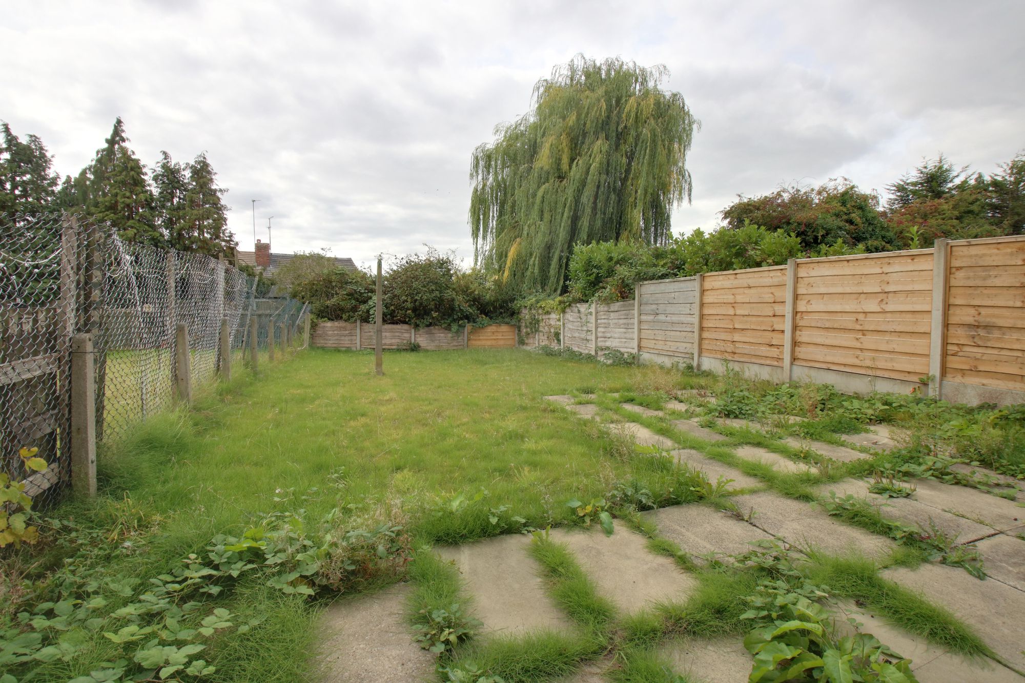 3 bed end of terrace house to rent in Linnet Drive, Irlam, M44 11