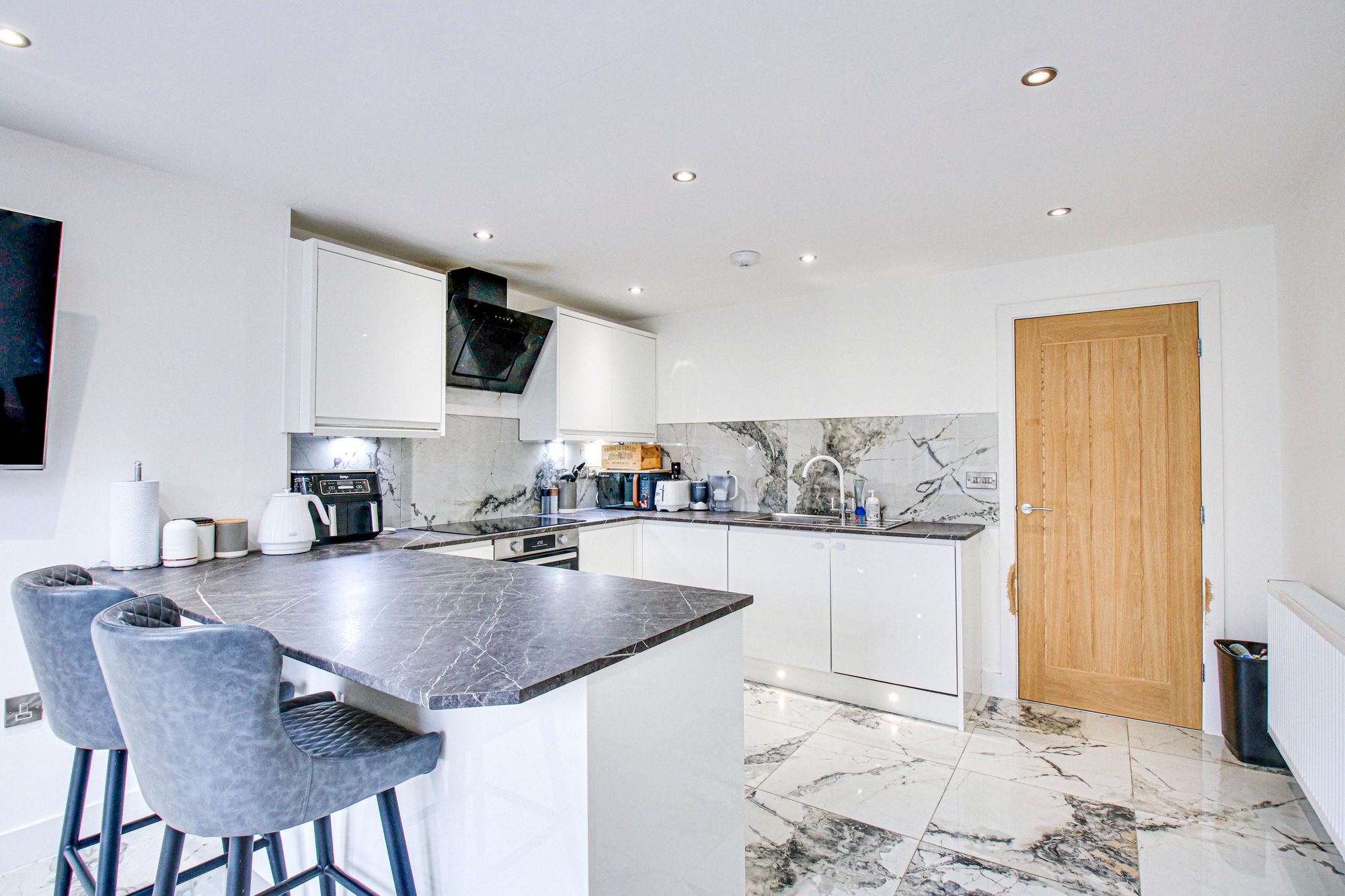 3 bed end of terrace house for sale in Chapel Road, Manchester  - Property Image 7