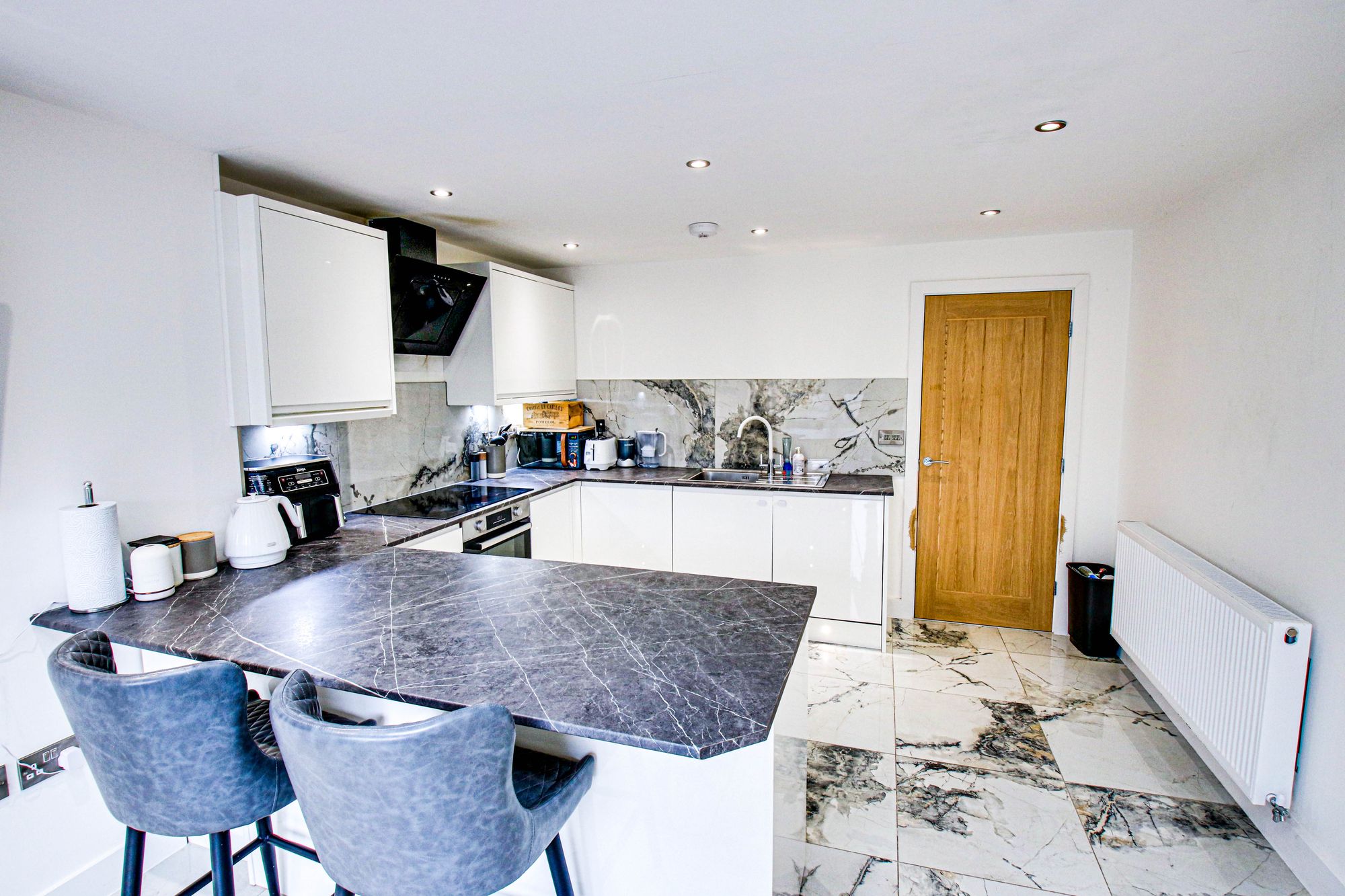 3 bed end of terrace house for sale in Chapel Road, Manchester  - Property Image 4