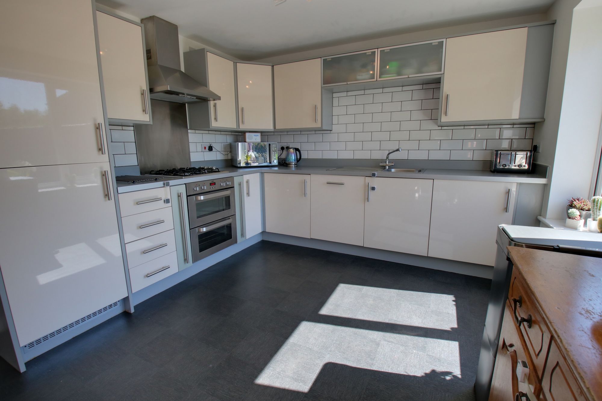 3 bed semi-detached house for sale in Roseway Avenue, Manchester  - Property Image 3