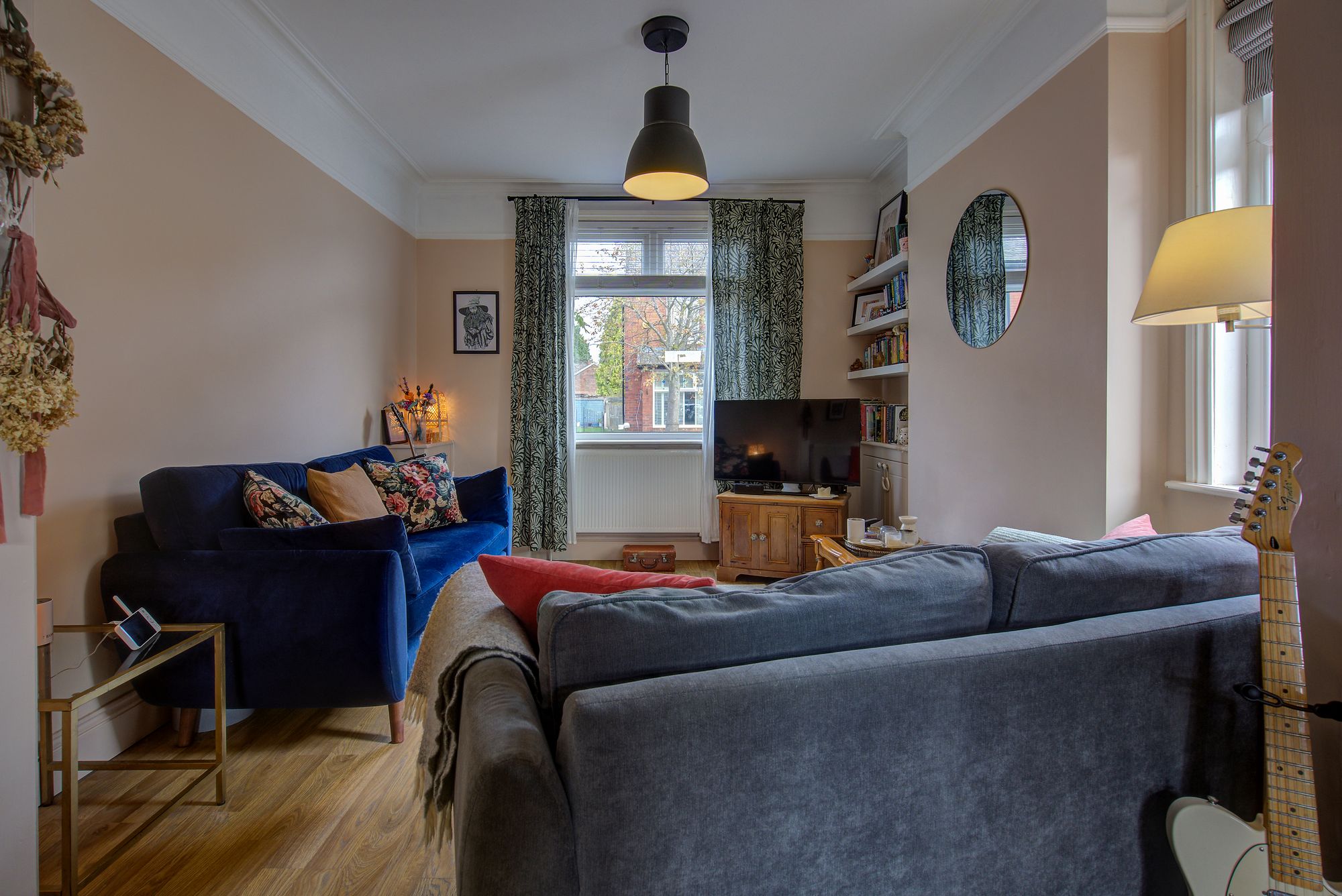 2 bed end of terrace house for sale in Prospect Road, Manchester  - Property Image 2