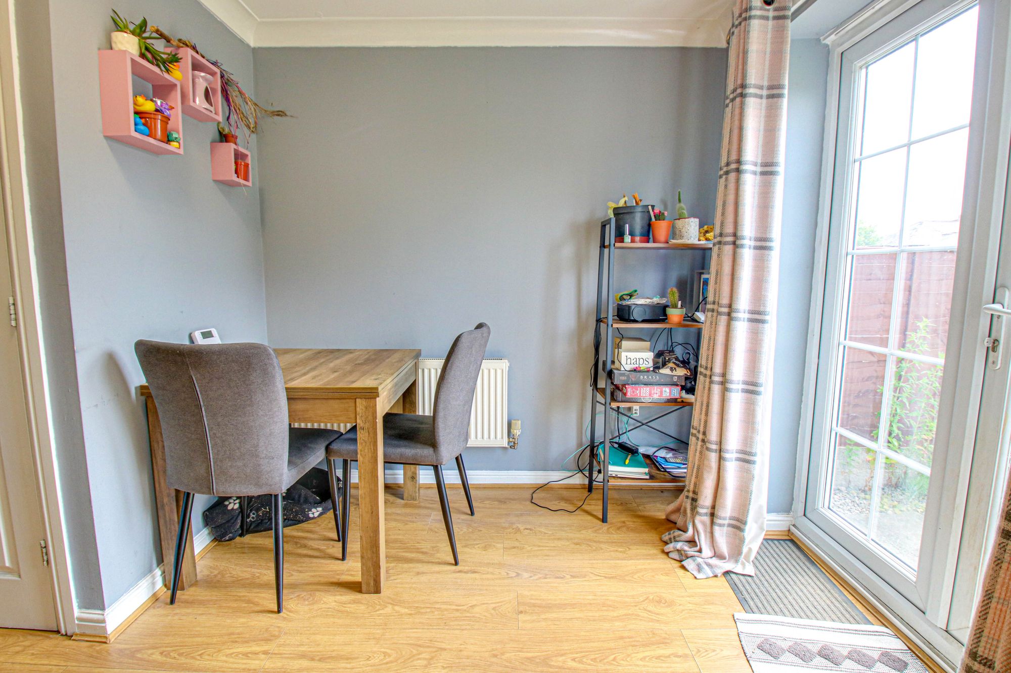 3 bed terraced house for sale in Glenmuir Close, Manchester  - Property Image 3