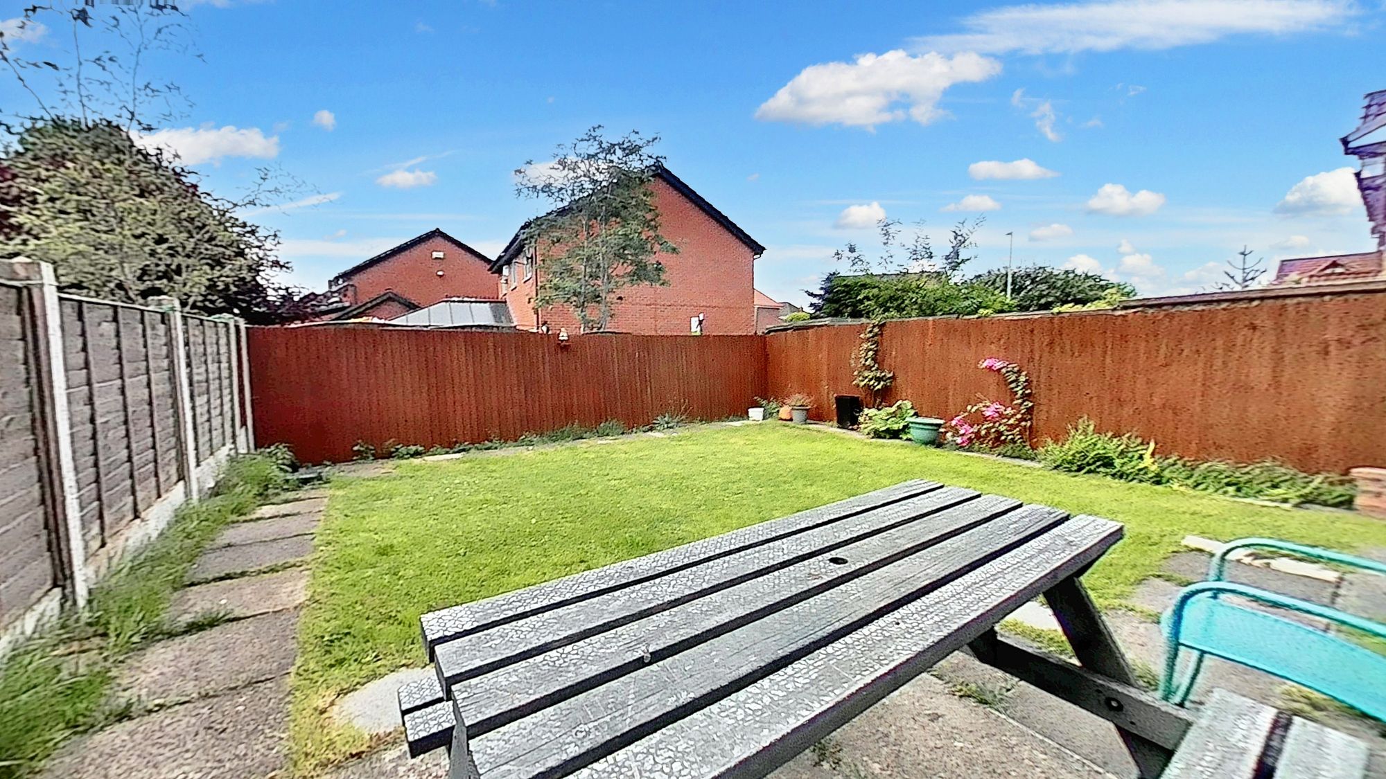 3 bed terraced house for sale in Glenmuir Close, Manchester  - Property Image 16