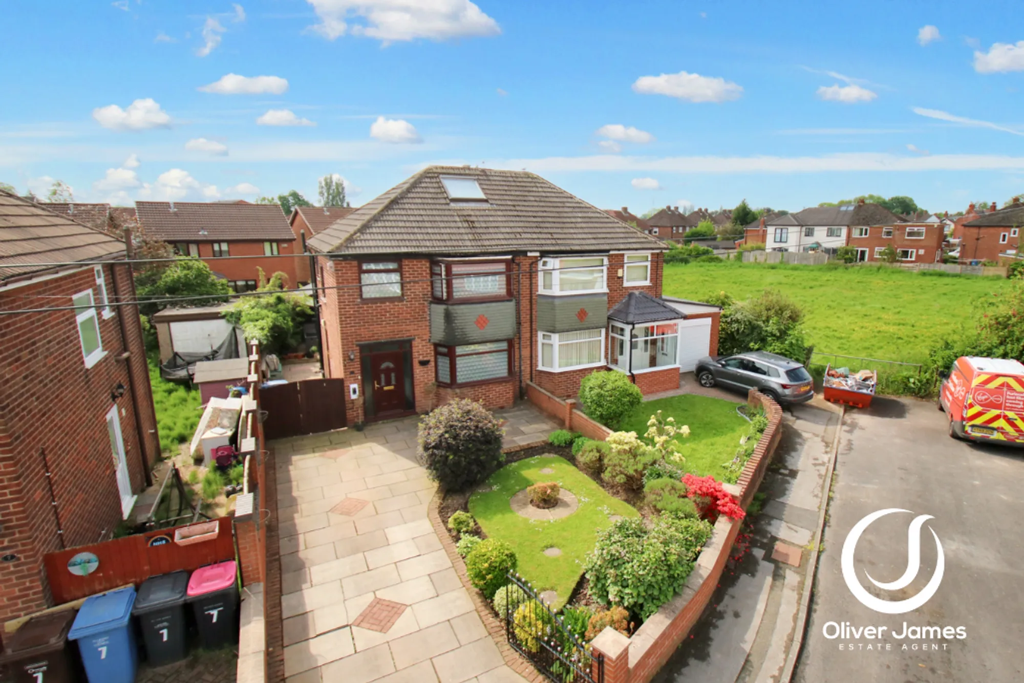 3 bed house for sale in Carlisle Drive, Manchester  - Property Image 1