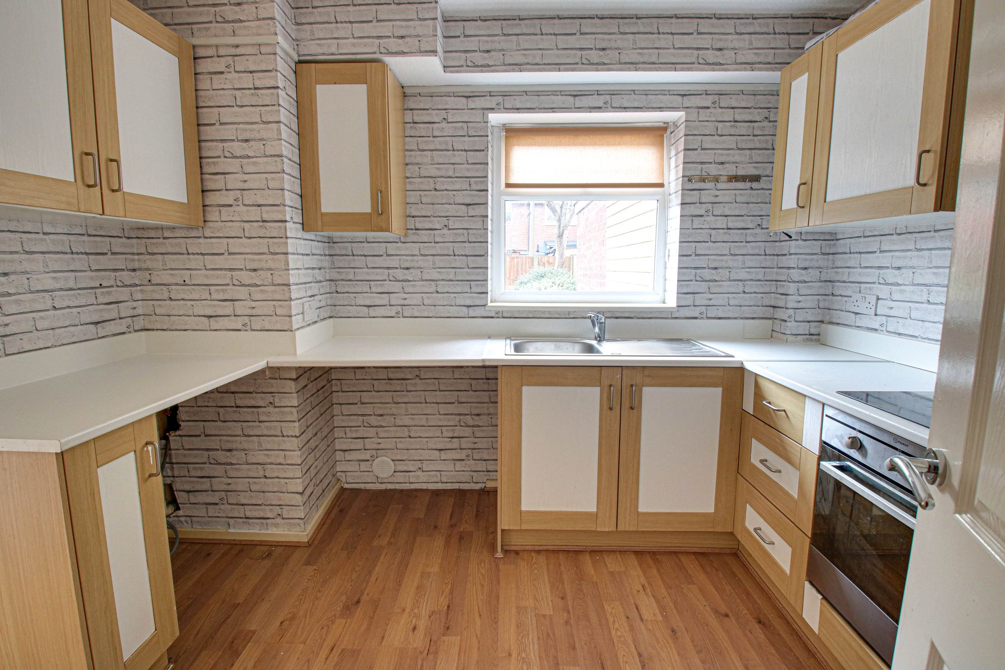 3 bed mid-terraced house to rent in Cutnook Lane, Irlam, M44 4