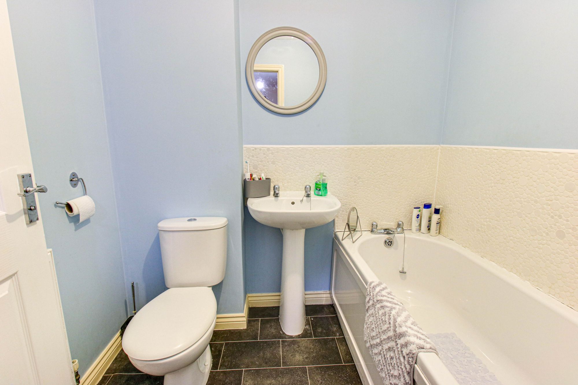 3 bed semi-detached house for sale in Roseway Avenue, Manchester  - Property Image 17