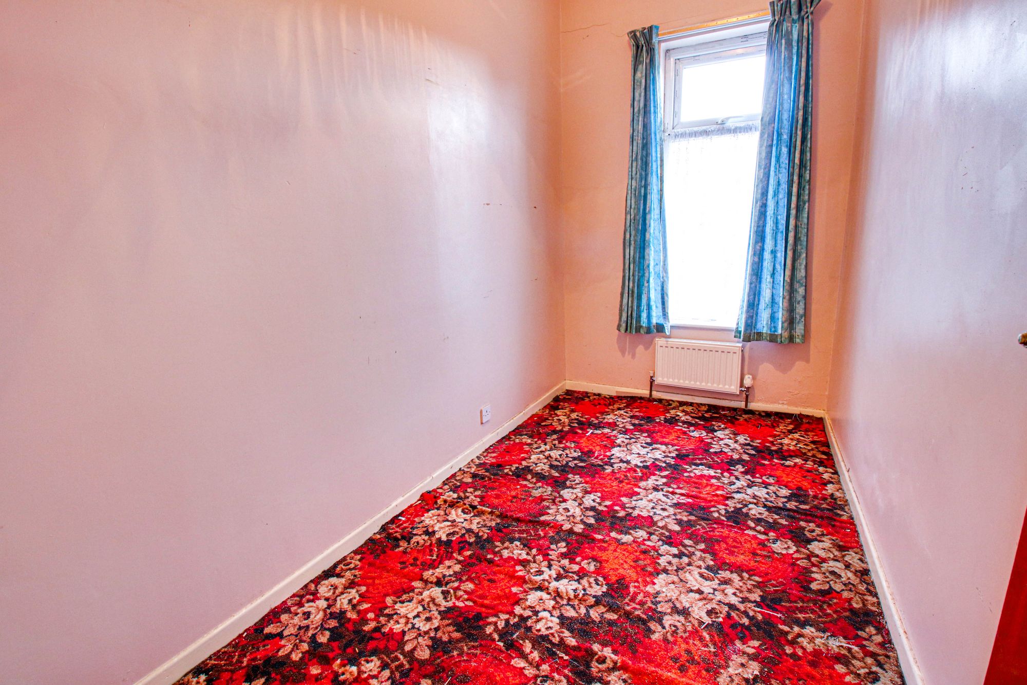 3 bed mid-terraced house for sale in Mosley Common Road, Manchester  - Property Image 9