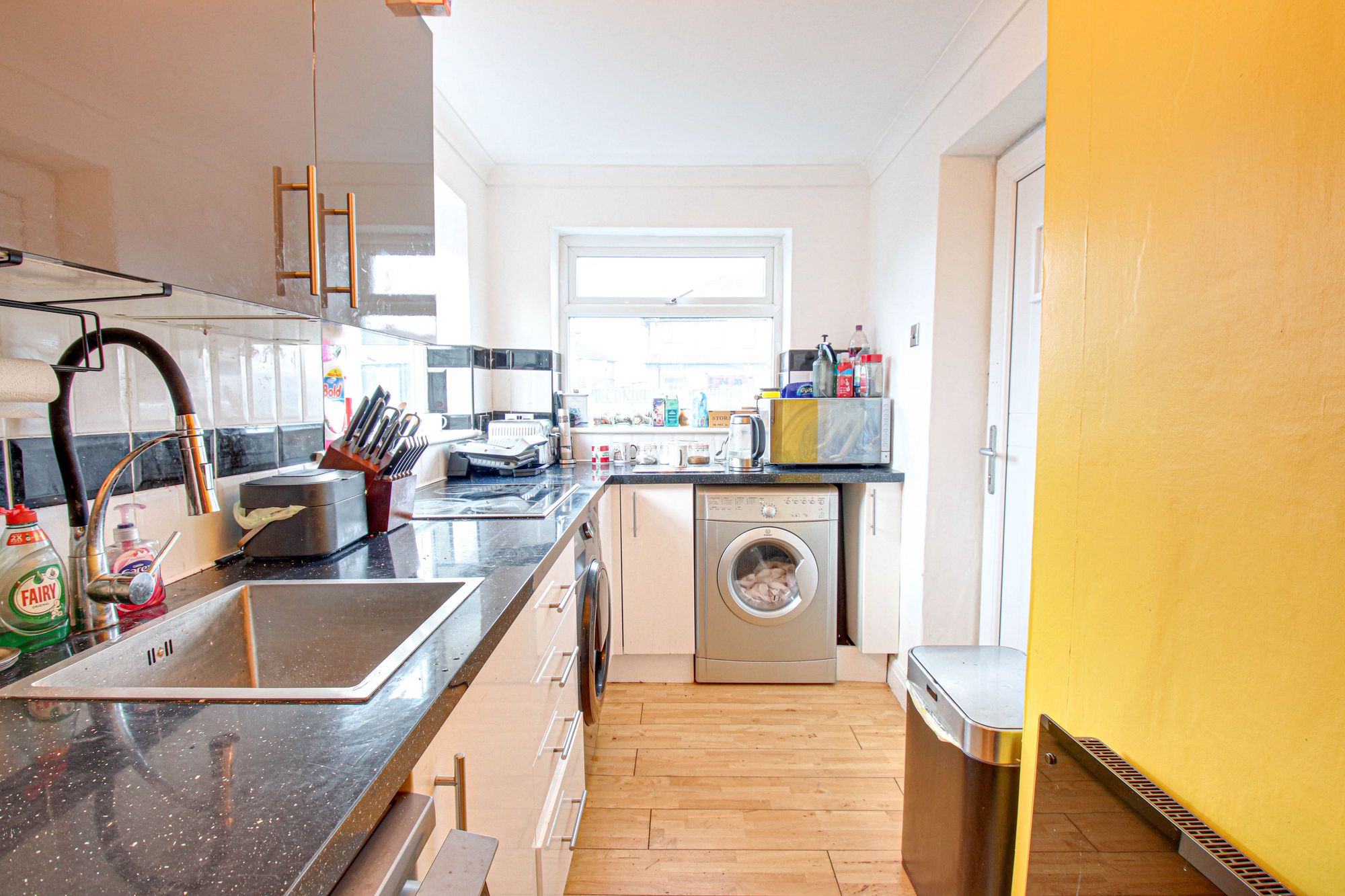 3 bed semi-detached house to rent in Annable Road, Irlam, M44 5