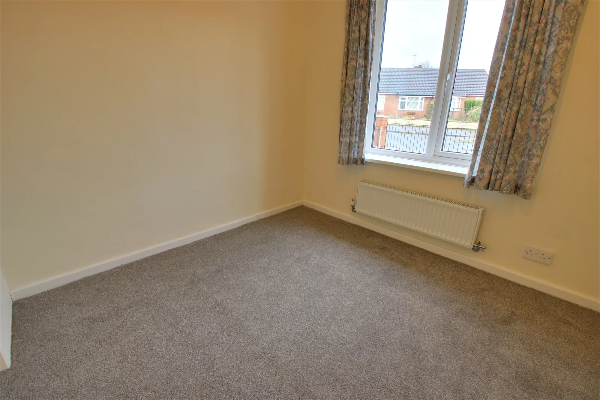 3 bed semi-detached bungalow to rent in School Lane, Manchester  - Property Image 7