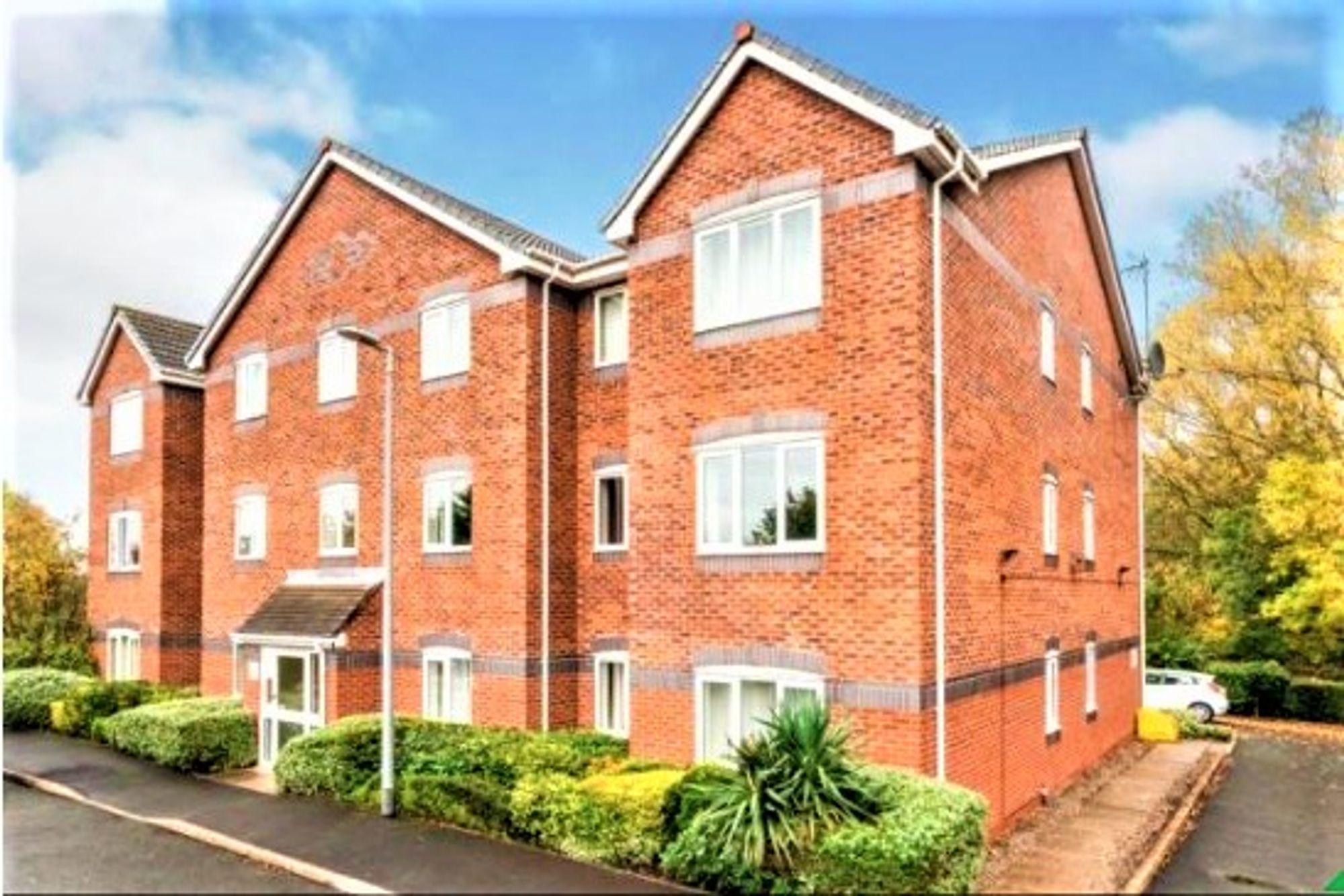 2 bed apartment for sale in Townsgate Way, Manchester  - Property Image 1