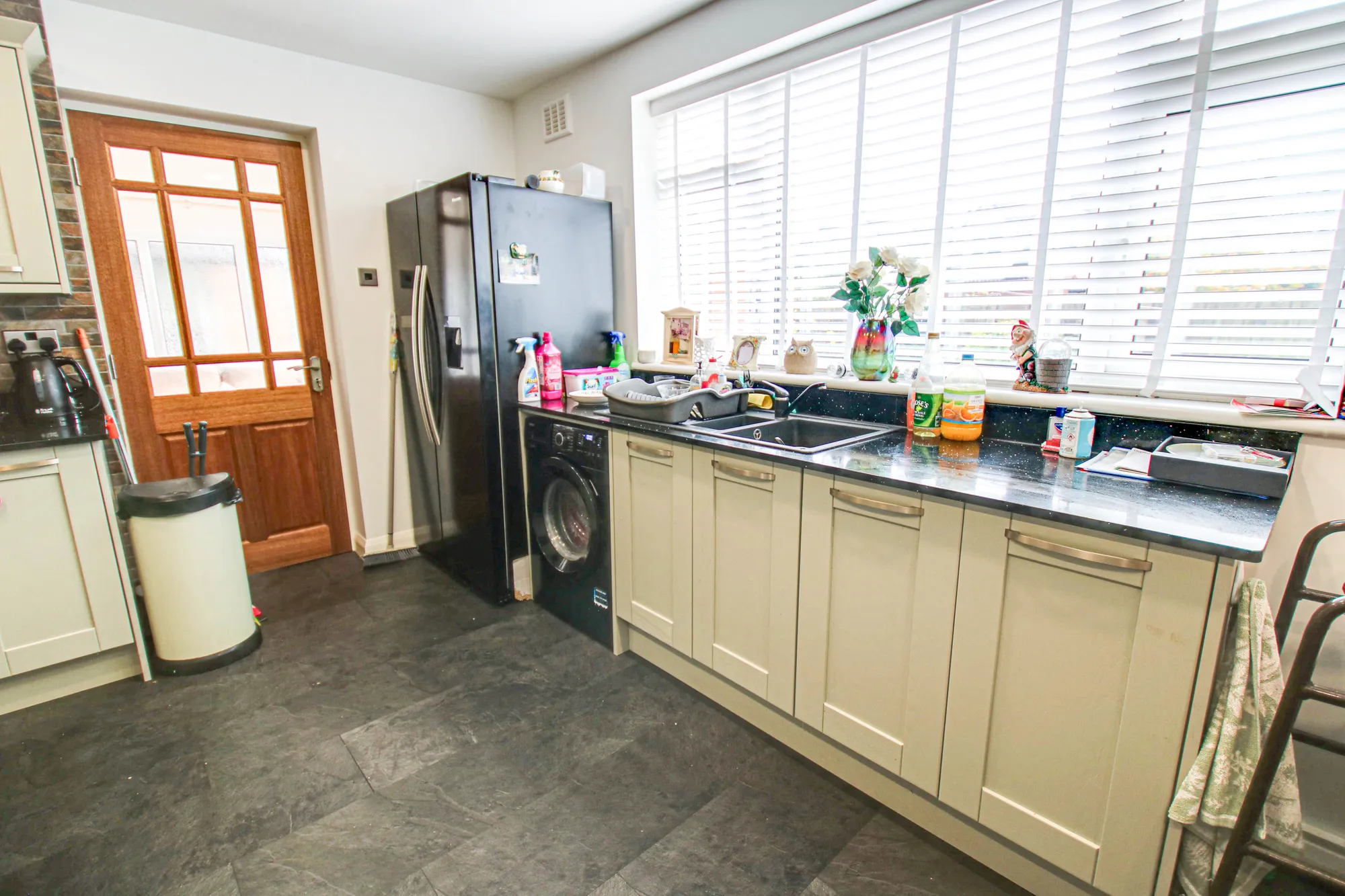 3 bed detached bungalow for sale in Newlands Avenue, Manchester  - Property Image 6