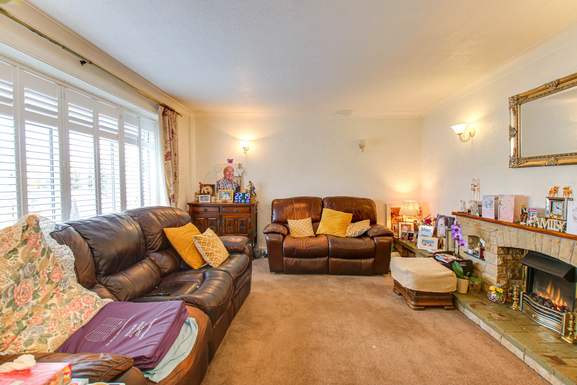 3 bed detached bungalow for sale in Newlands Avenue, Manchester  - Property Image 2