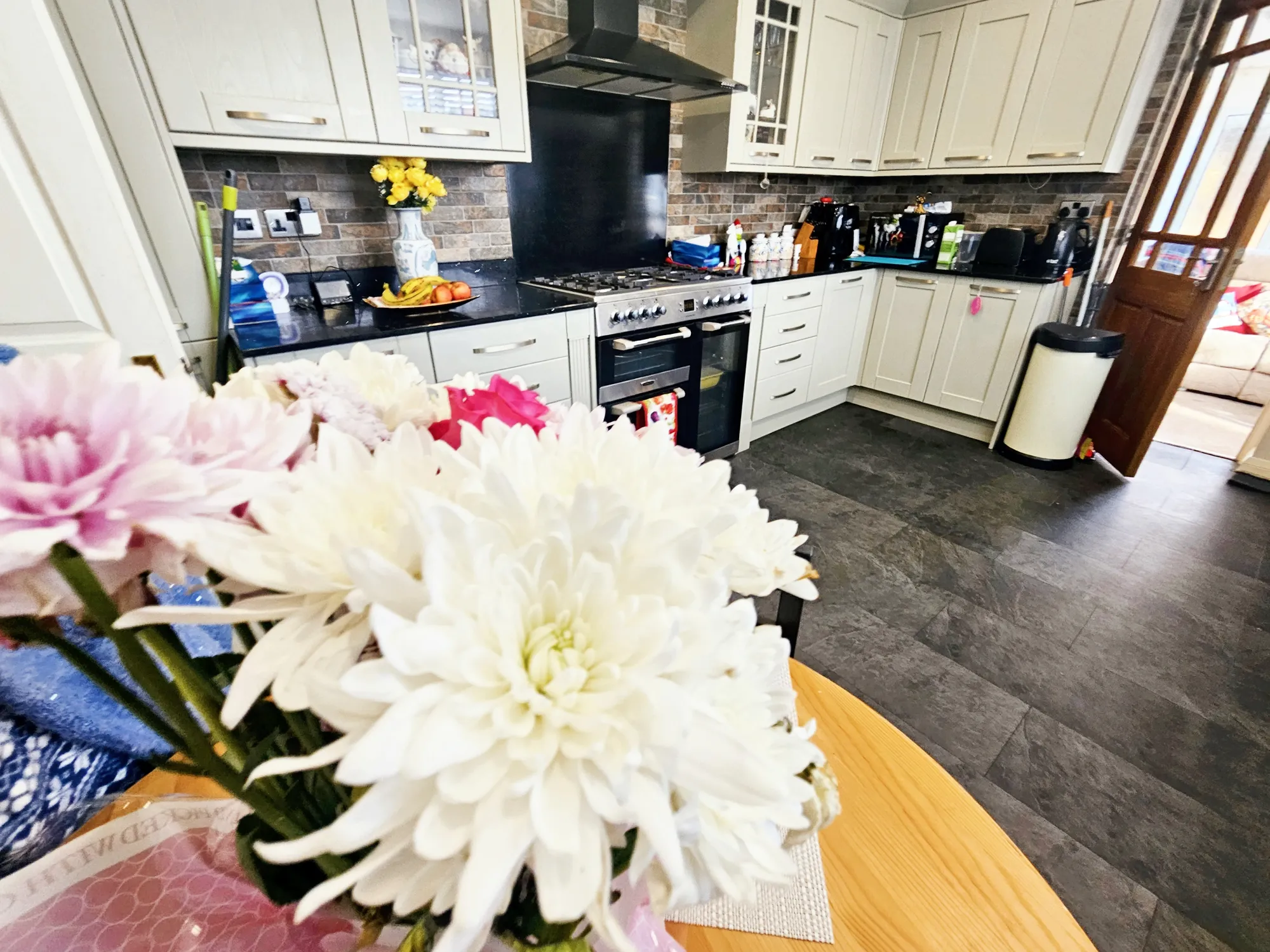 3 bed detached bungalow for sale in Newlands Avenue, Manchester  - Property Image 4