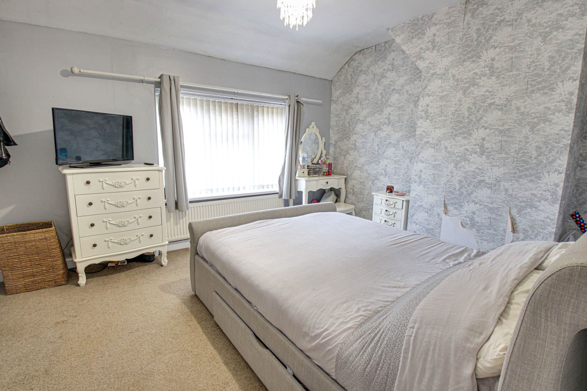 4 bed mid-terraced house for sale in Liverpool Road, Cadishead, M44 11