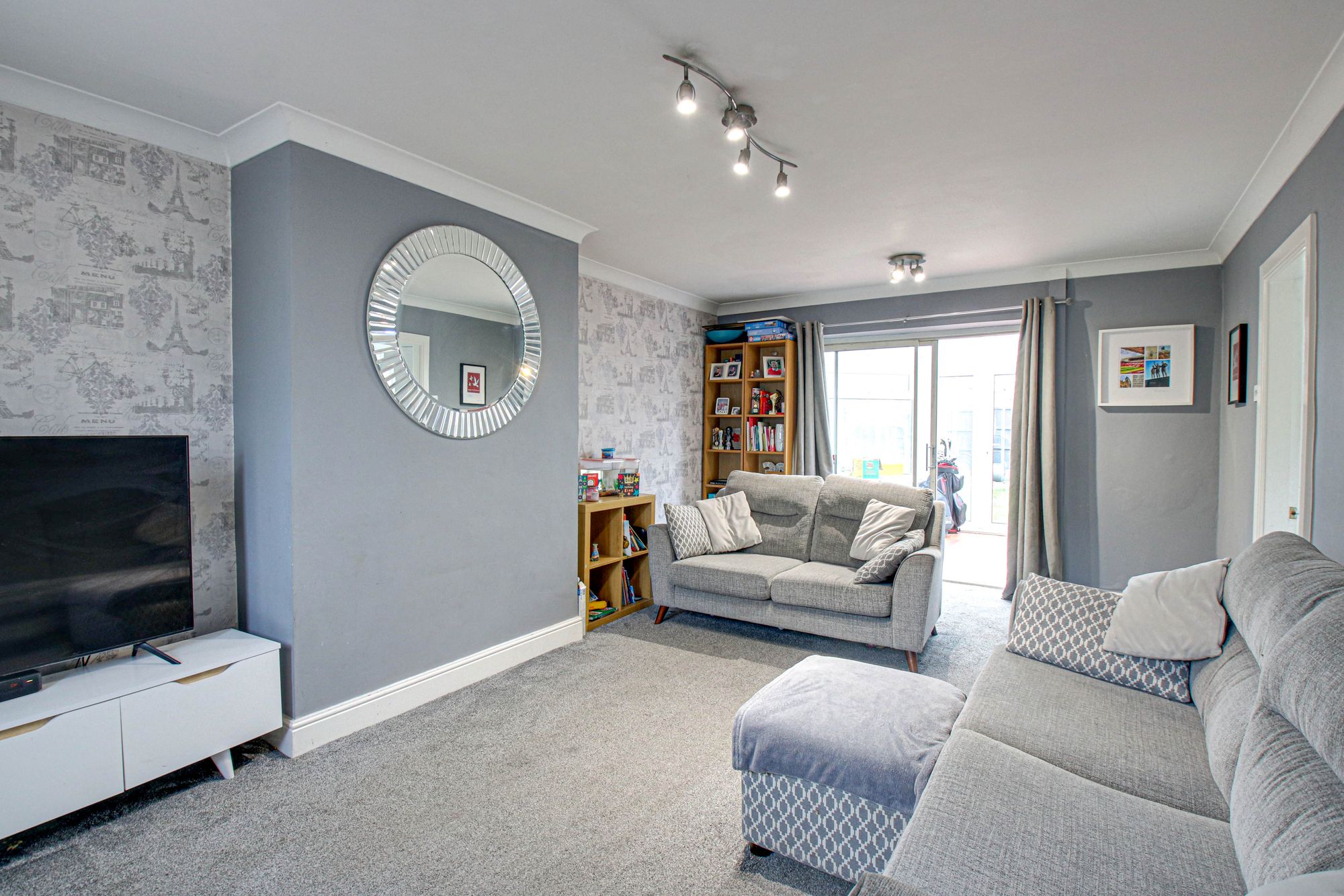 4 bed mid-terraced house for sale in Liverpool Road, Cadishead, M44 2