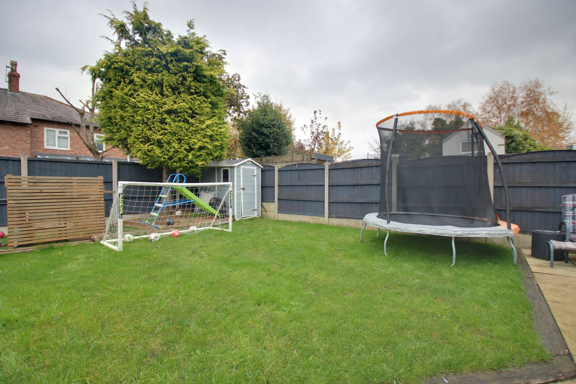 4 bed mid-terraced house for sale in Liverpool Road, Cadishead, M44 21