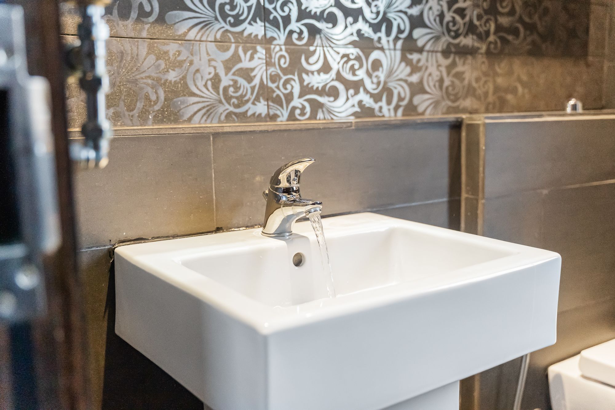 4 bed semi-detached house for sale in Lindsay Avenue, Manchester, M19 33