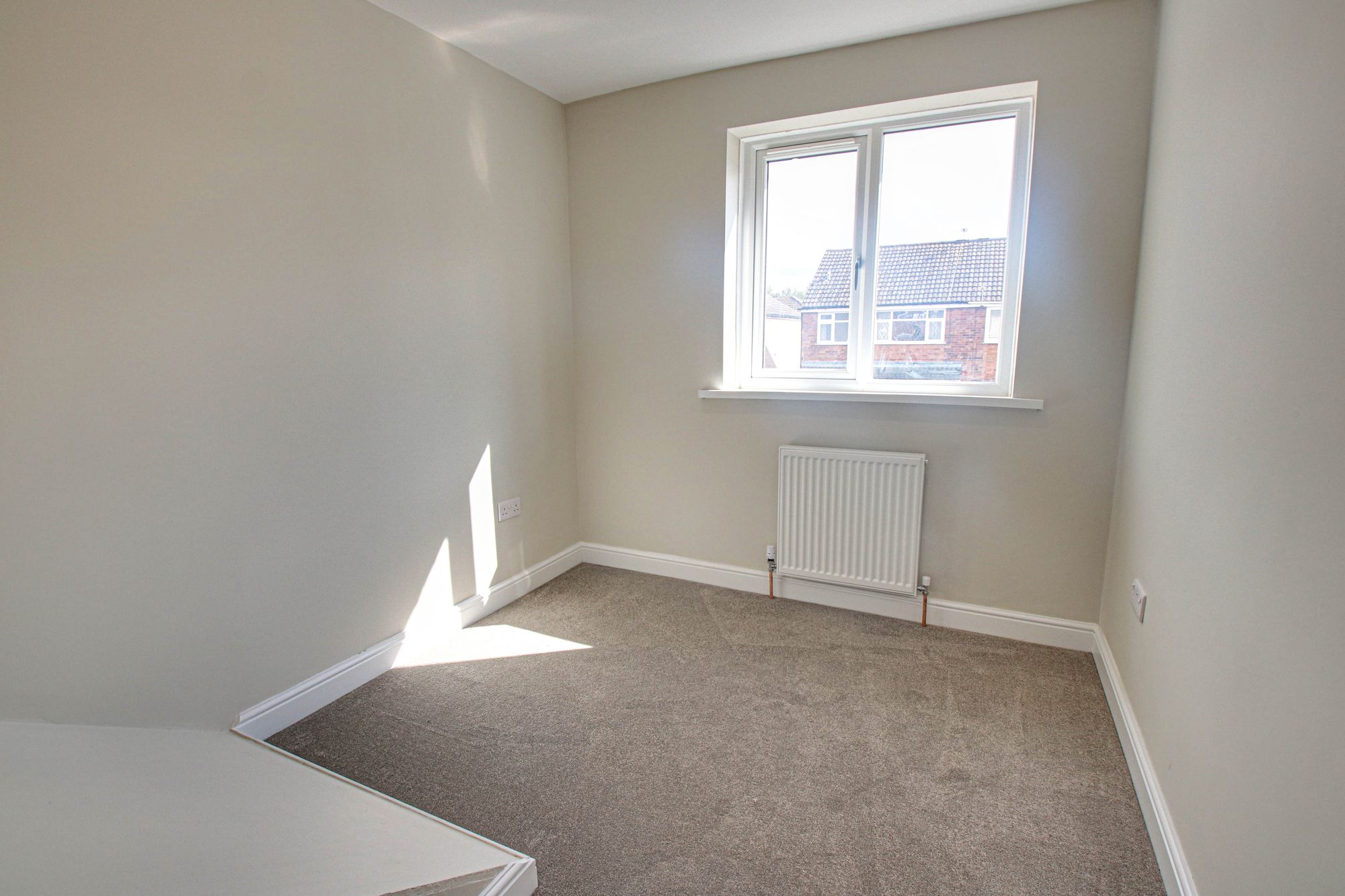 3 bed semi-detached house to rent in Broadway, Irlam, M44  - Property Image 7