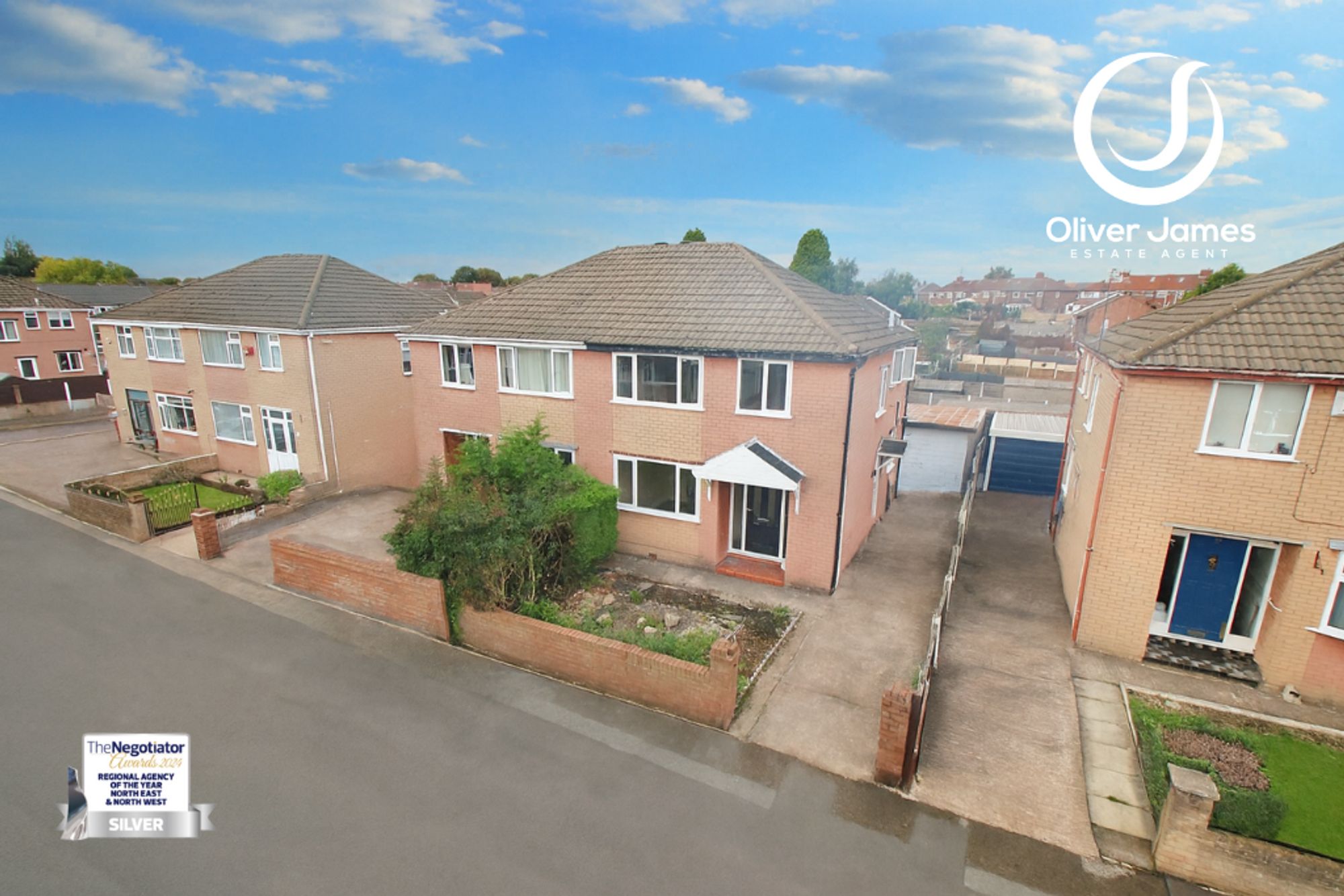 3 bed semi-detached house to rent in Broadway, Irlam, M44  - Property Image 1