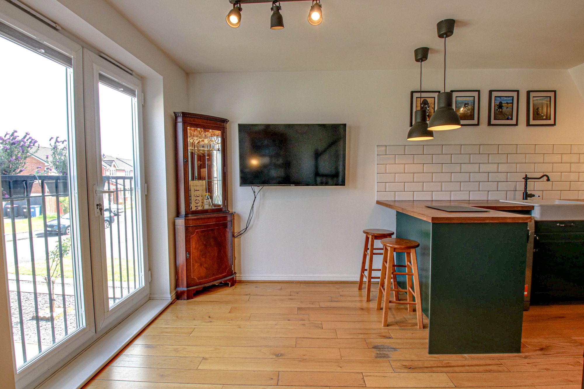 4 bed semi-detached house for sale in Sandywarps, Manchester  - Property Image 6