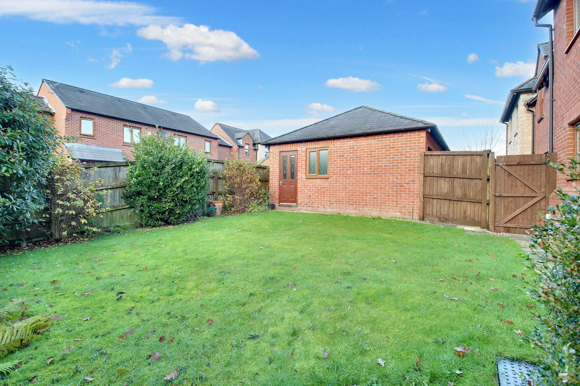 4 bed mid-terraced house for sale in Marsh Brook Close, Warrington  - Property Image 21