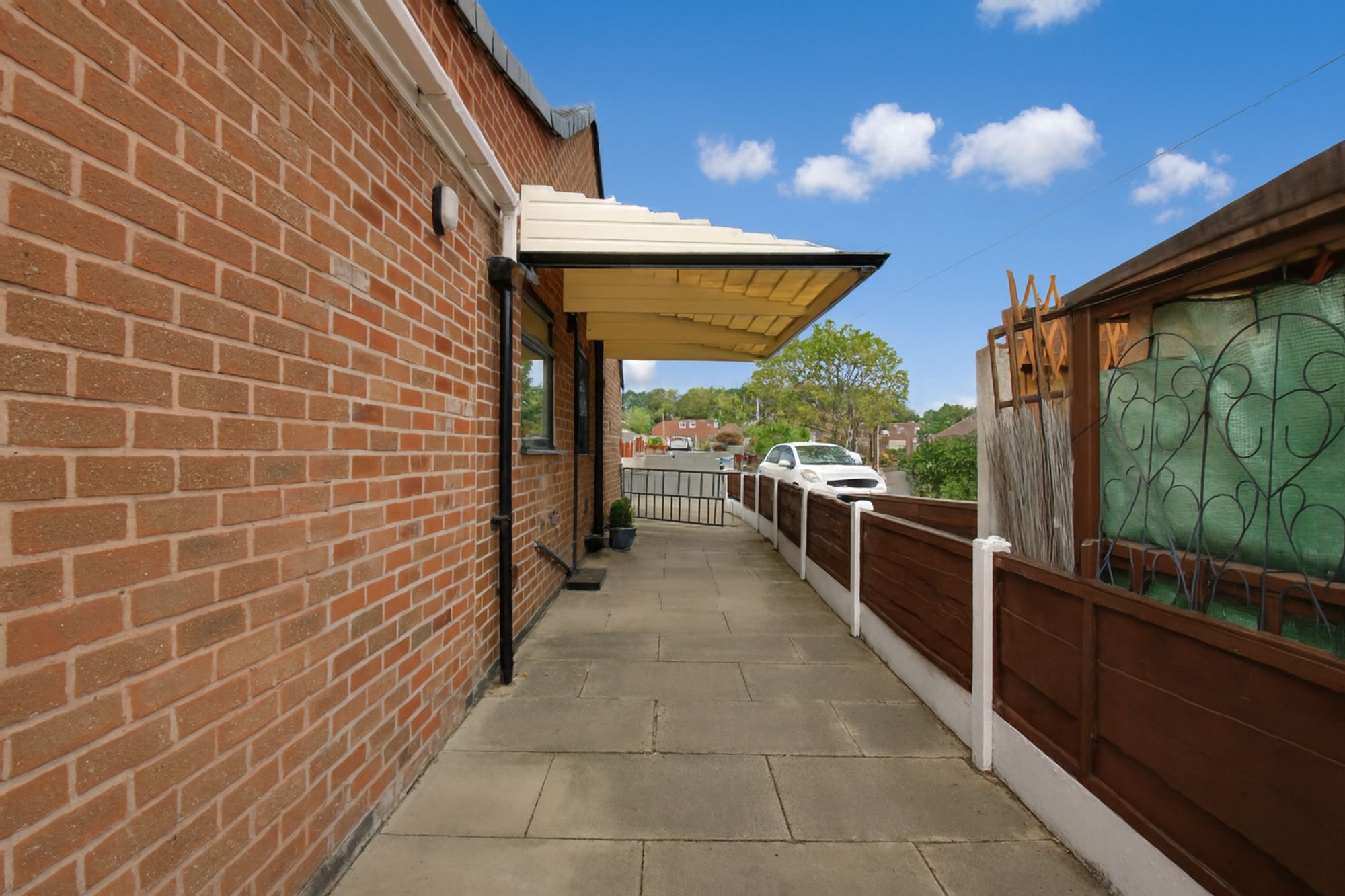 2 bed semi-detached bungalow for sale in School Lane, Manchester  - Property Image 18
