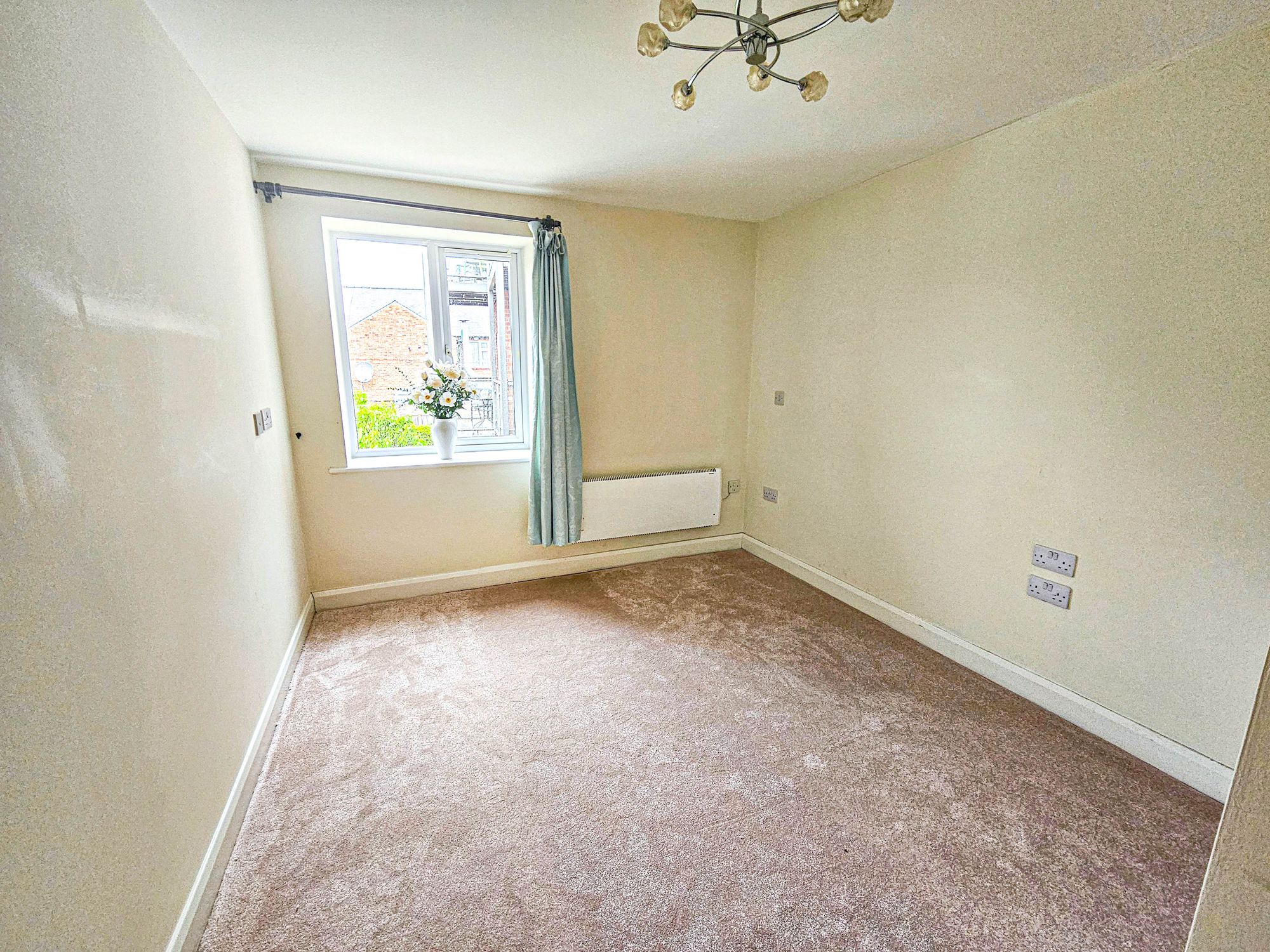 1 bed apartment for sale in Moorside Road, Manchester  - Property Image 5