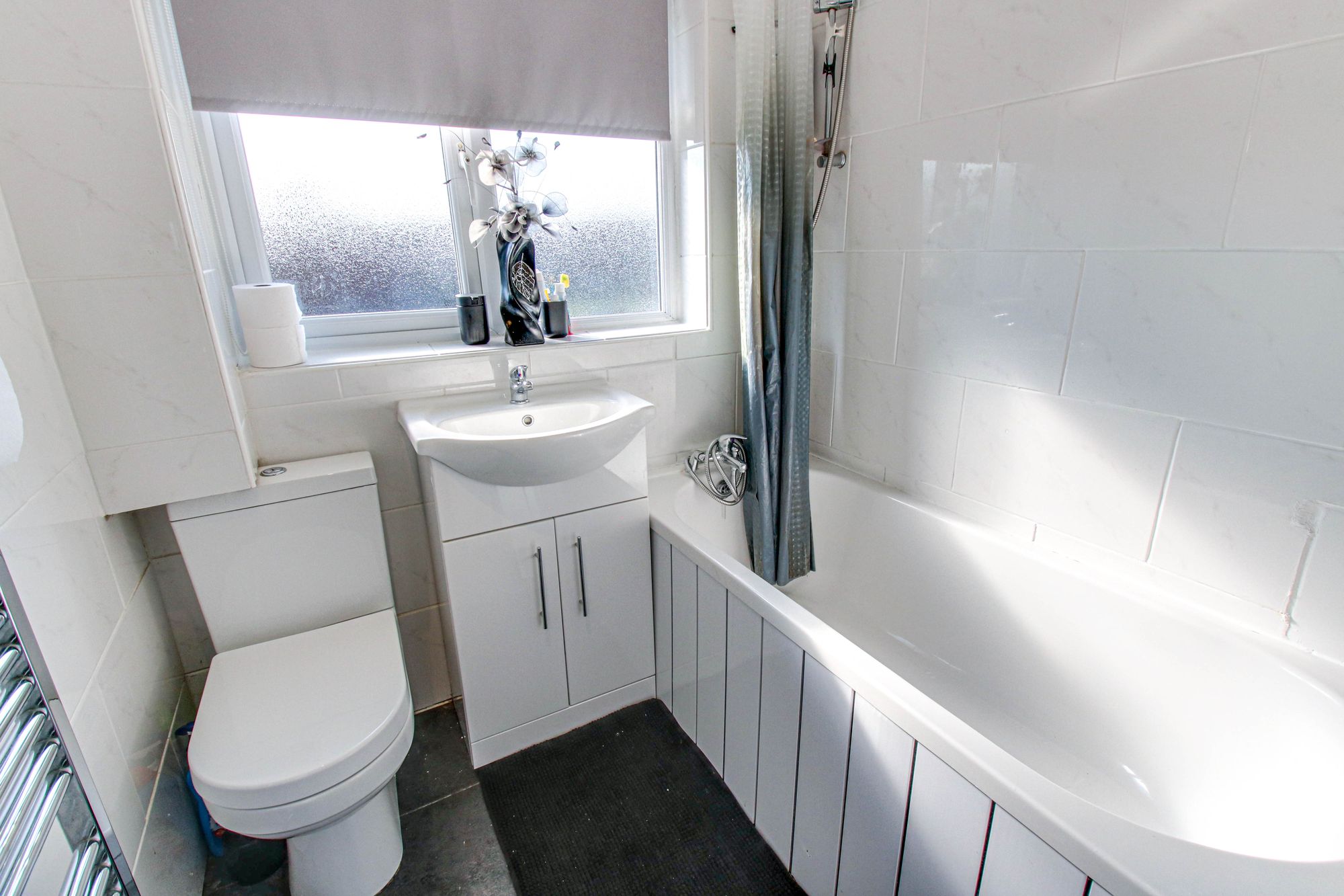 3 bed mid-terraced house for sale in Linnet Drive, Manchester  - Property Image 10