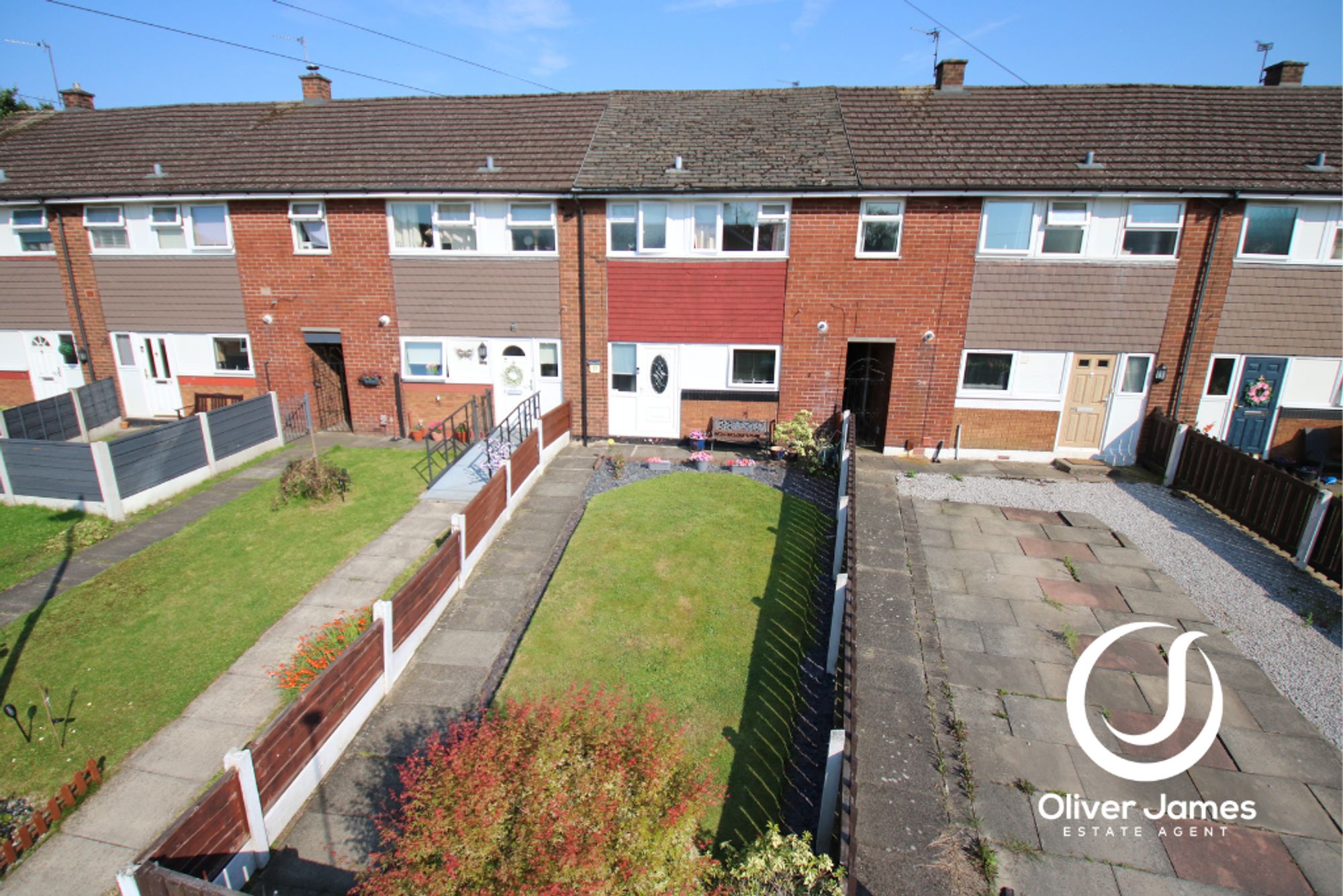 3 bed mid-terraced house for sale in Linnet Drive, Manchester  - Property Image 14