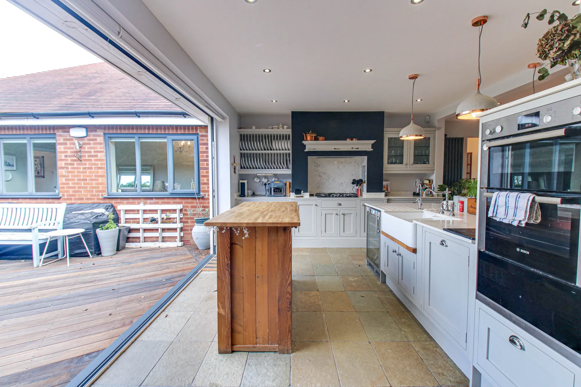 6 bed detached bungalow for sale in Ratcliffe Avenue, Manchester  - Property Image 21