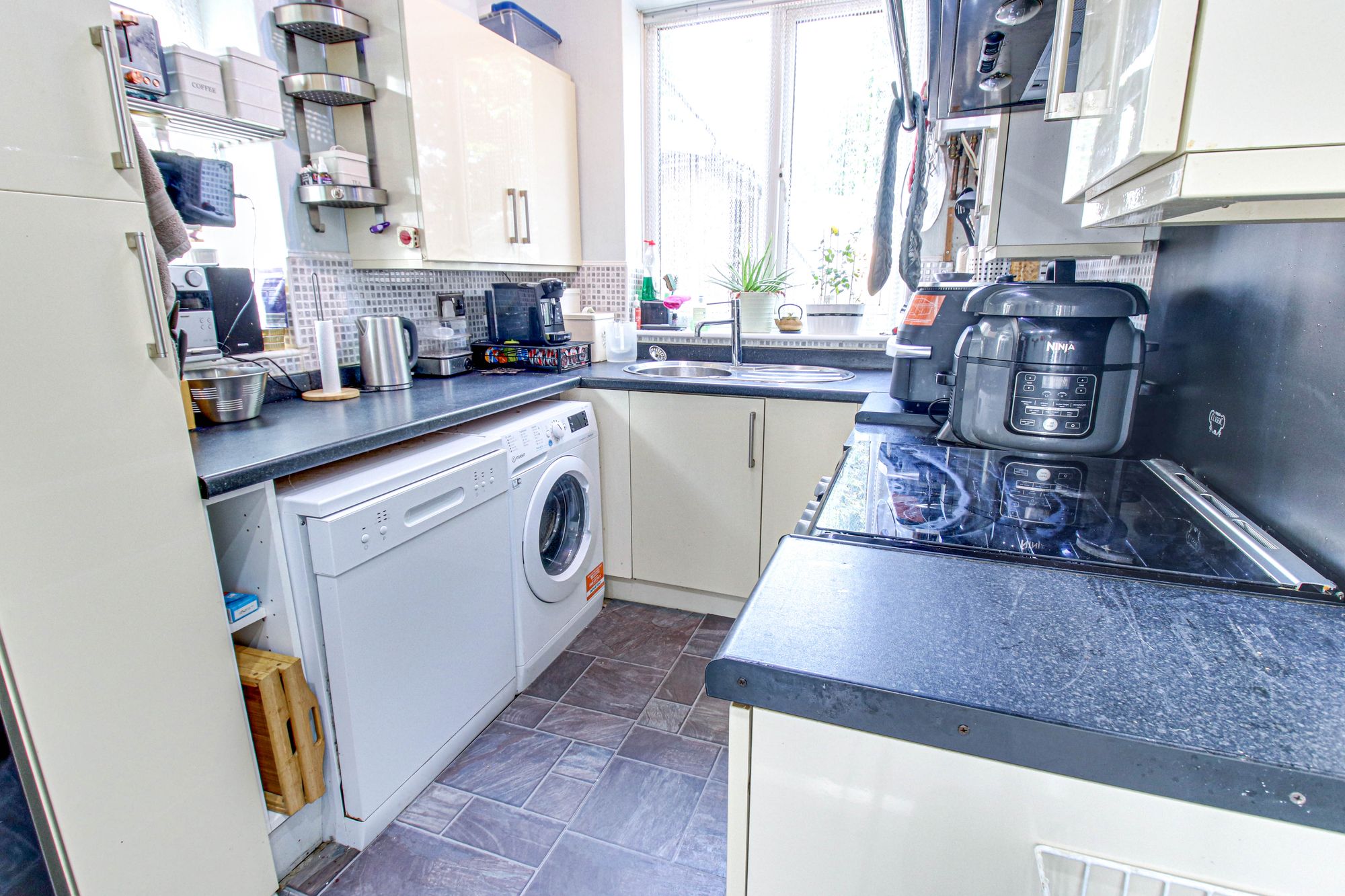 3 bed house for sale in Woodbine Avenue, Manchester  - Property Image 5