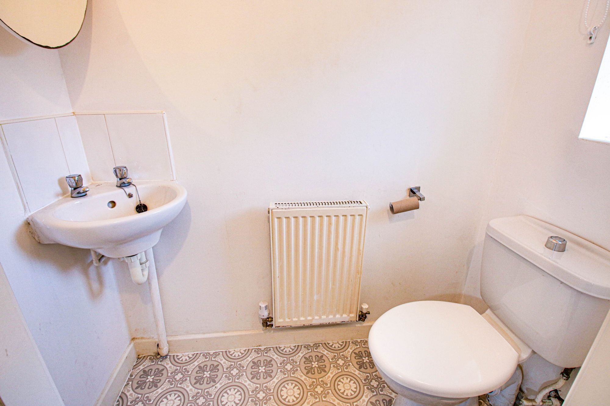 3 bed semi-detached house to rent in Henty Close, Manchester  - Property Image 5