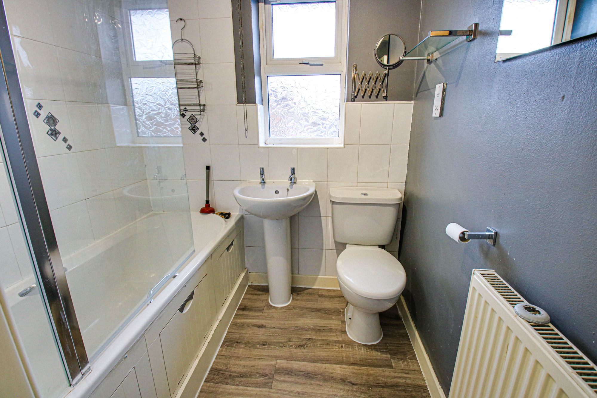 3 bed semi-detached house to rent in Henty Close, Eccles, M30 8