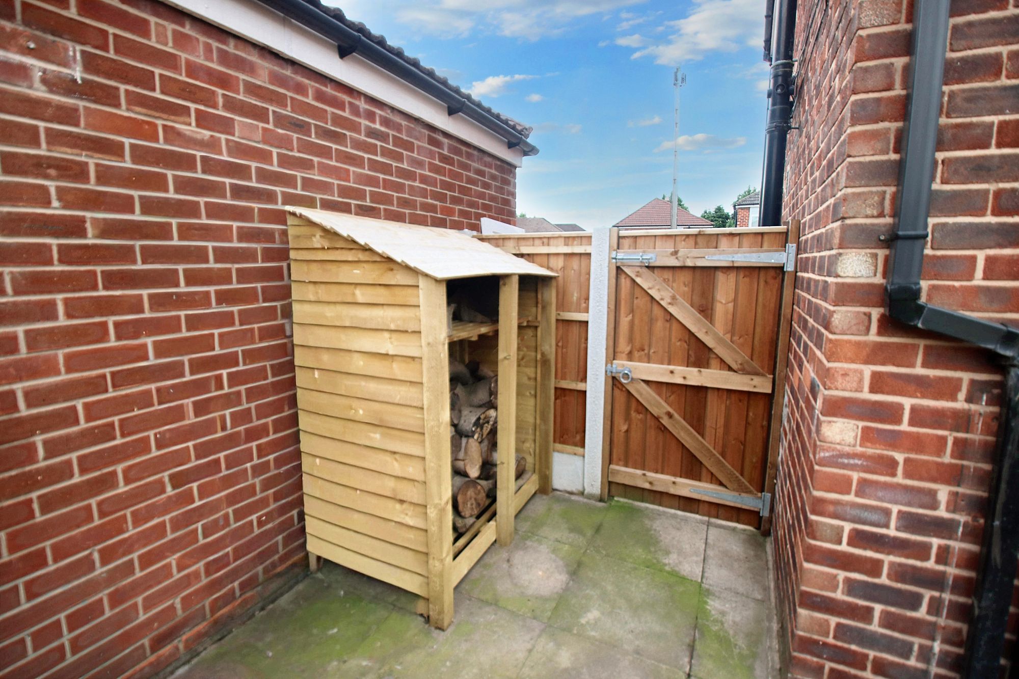3 bed semi-detached house for sale in Hargate Drive, Irlam, M44  - Property Image 26