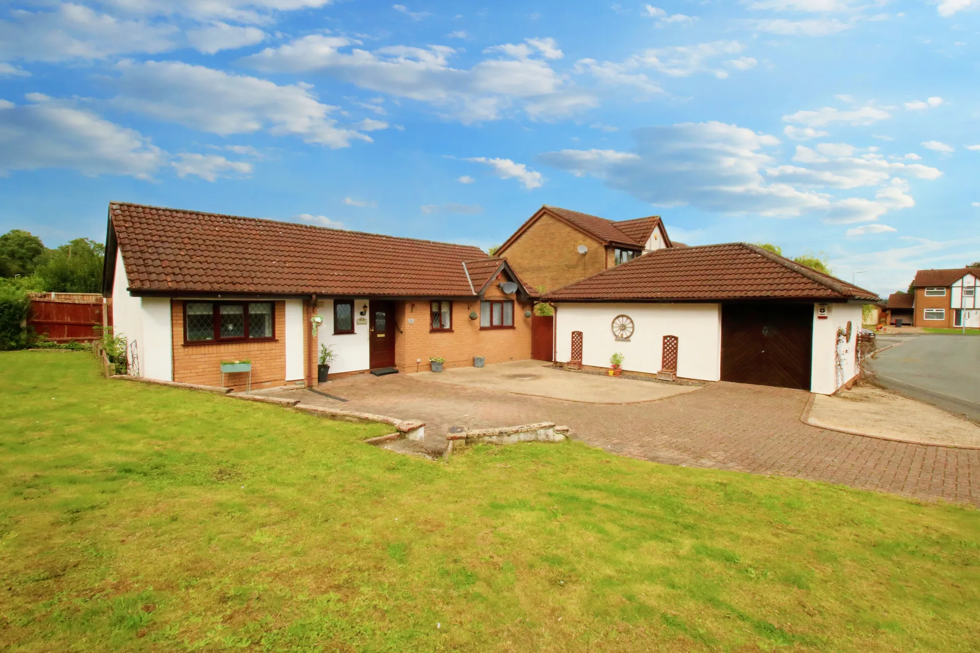 3 bed detached bungalow for sale in Broomehouse Avenue, Manchester  - Property Image 20