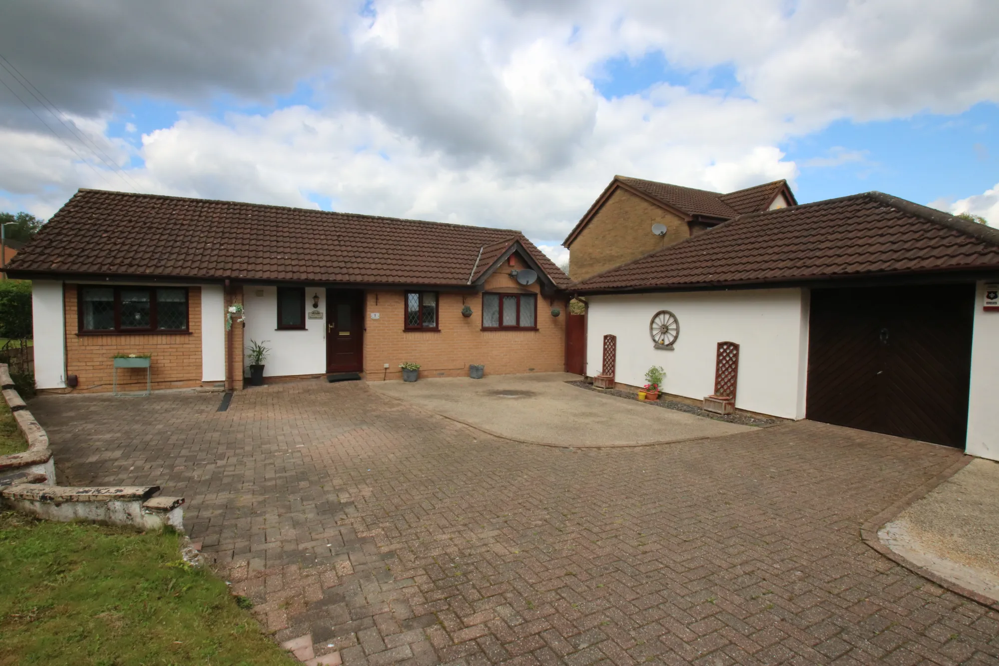 3 bed detached bungalow for sale in Broomehouse Avenue, Manchester  - Property Image 19