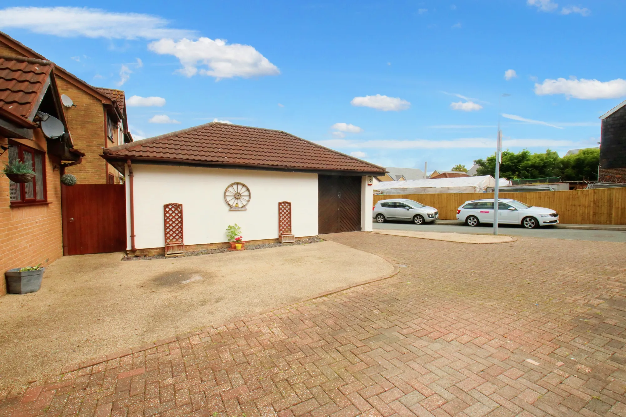 3 bed detached bungalow for sale in Broomehouse Avenue, Manchester  - Property Image 13