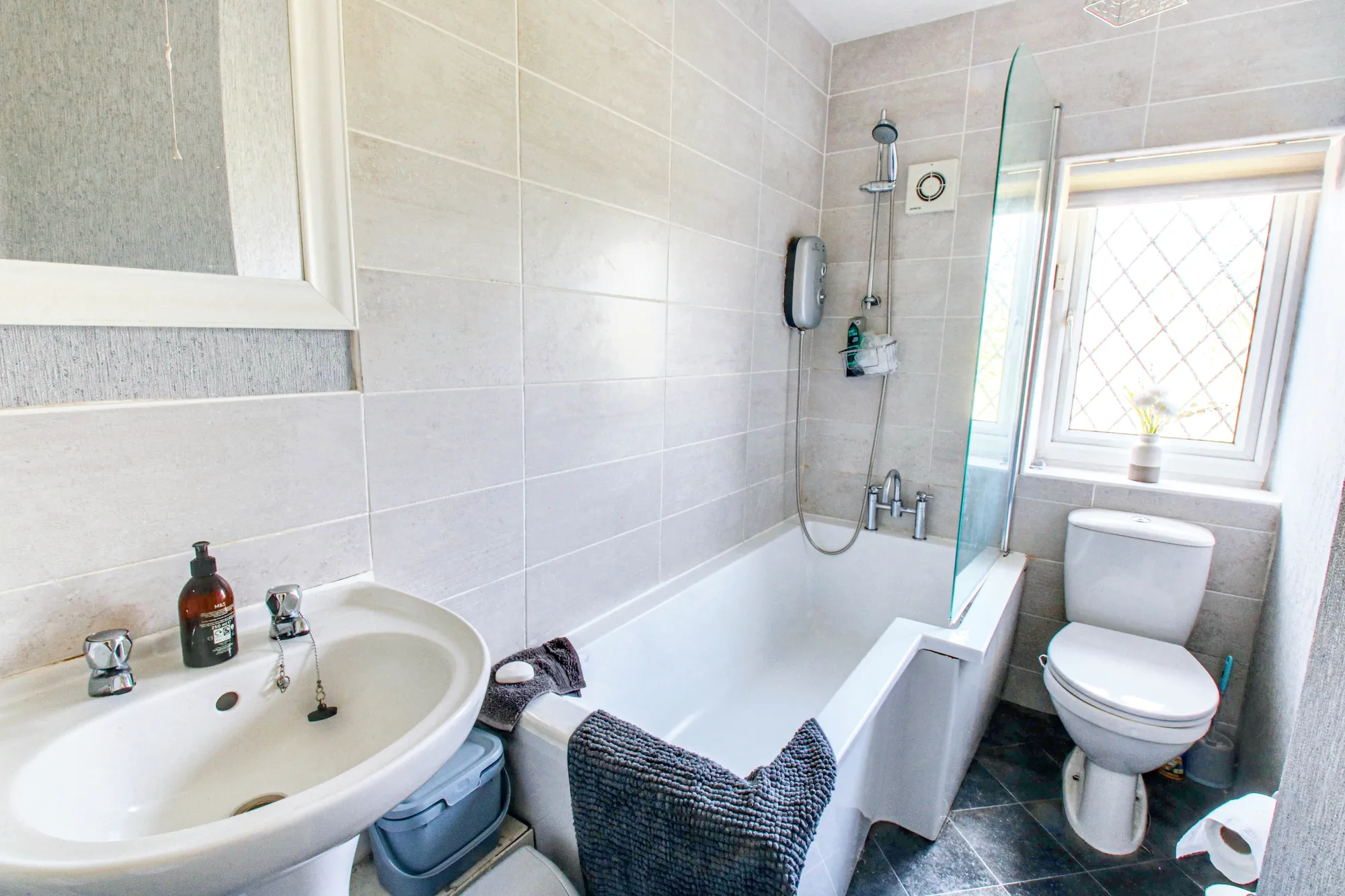 3 bed detached bungalow for sale in Broomehouse Avenue, Manchester  - Property Image 8