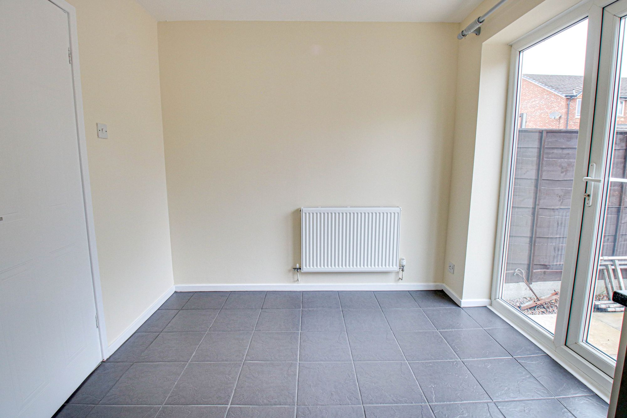 2 bed terraced house to rent in Magenta Avenue, Irlam, M44  - Property Image 5
