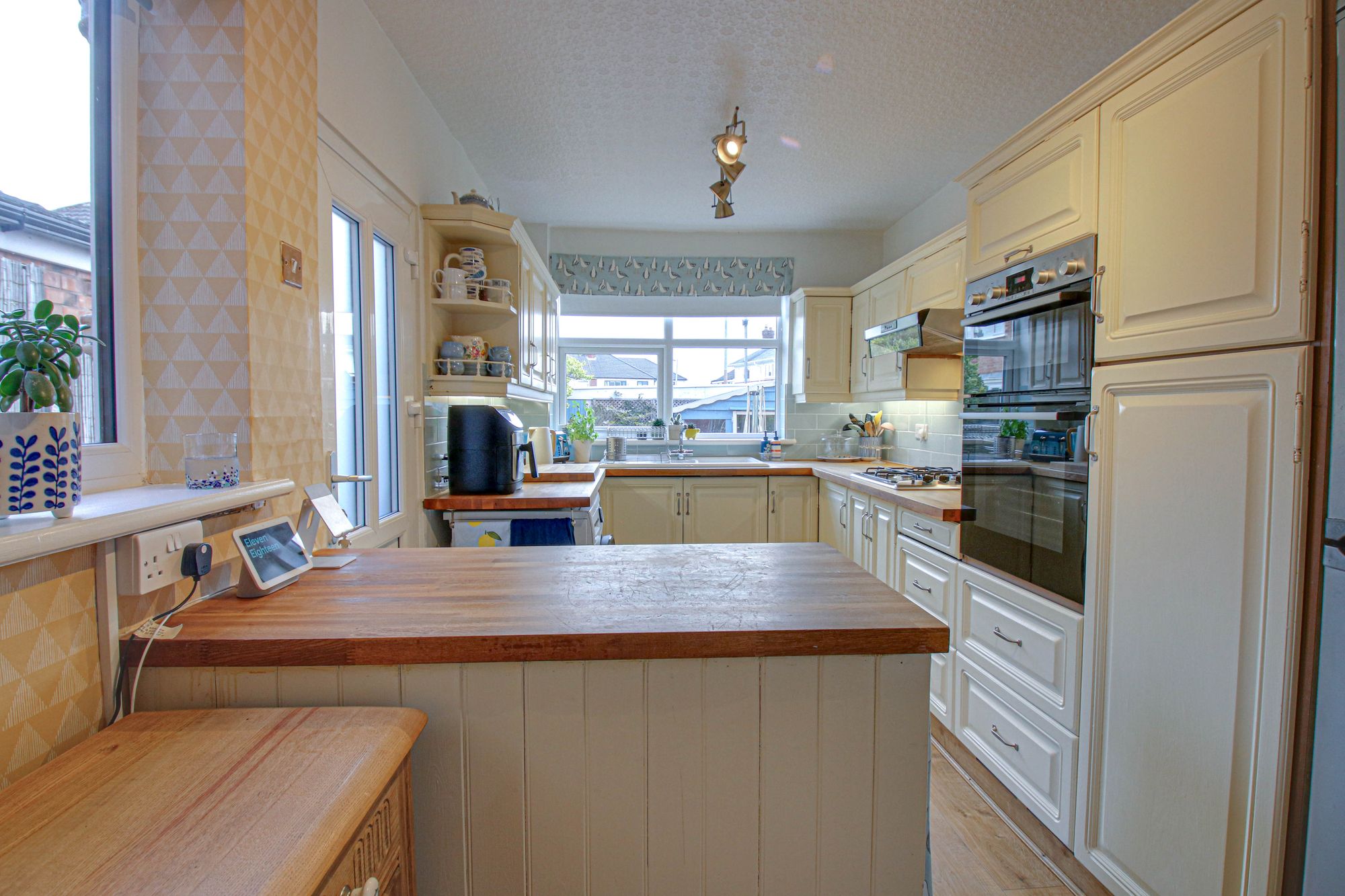 3 bed house for sale in Brook Grove, Manchester  - Property Image 10